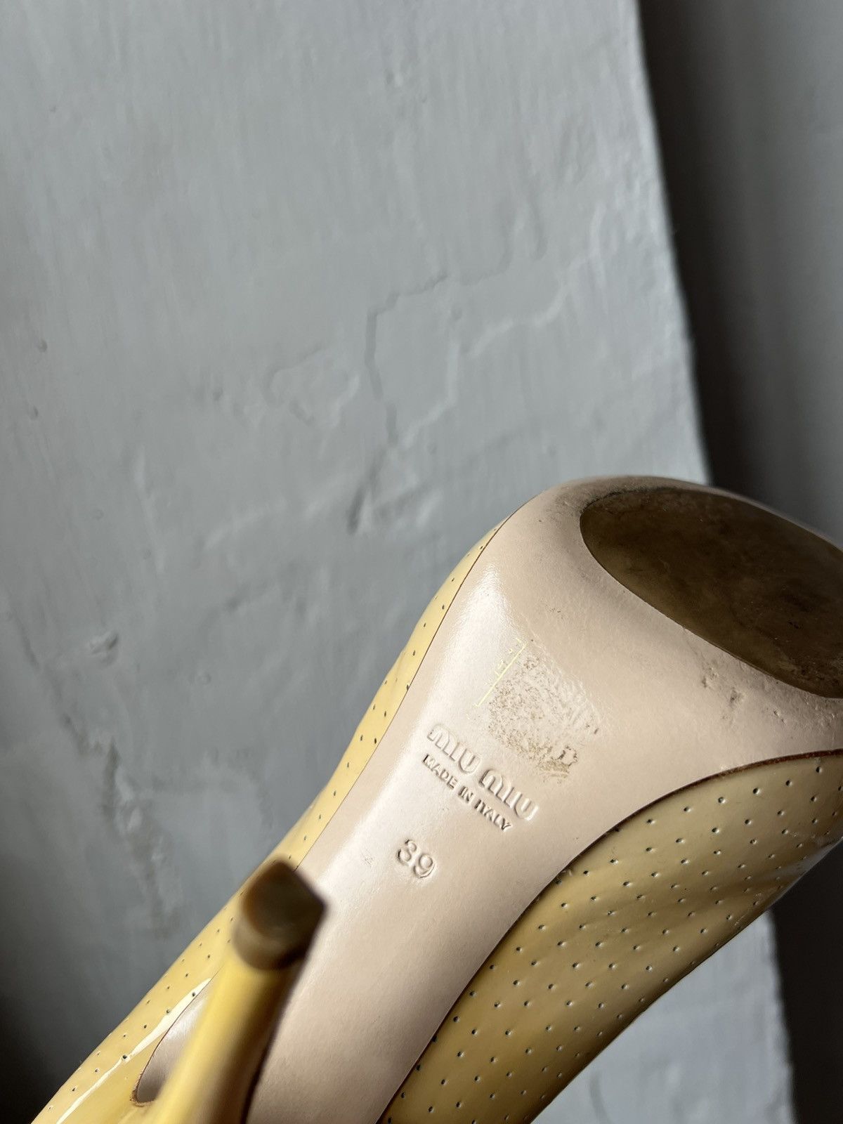 Miu Miu MIU MIU MADE IN ITALY PATENT LEATHER PEEP PUMPS HEELS SZ 39 Size US 9 / IT 39 - 7 Thumbnail