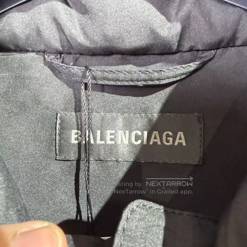 Balenciaga Balenciaga Double B Qilin Arm Print Coach Jacket Size US S / EU 44-46 / 1 - 5 Thumbnail
