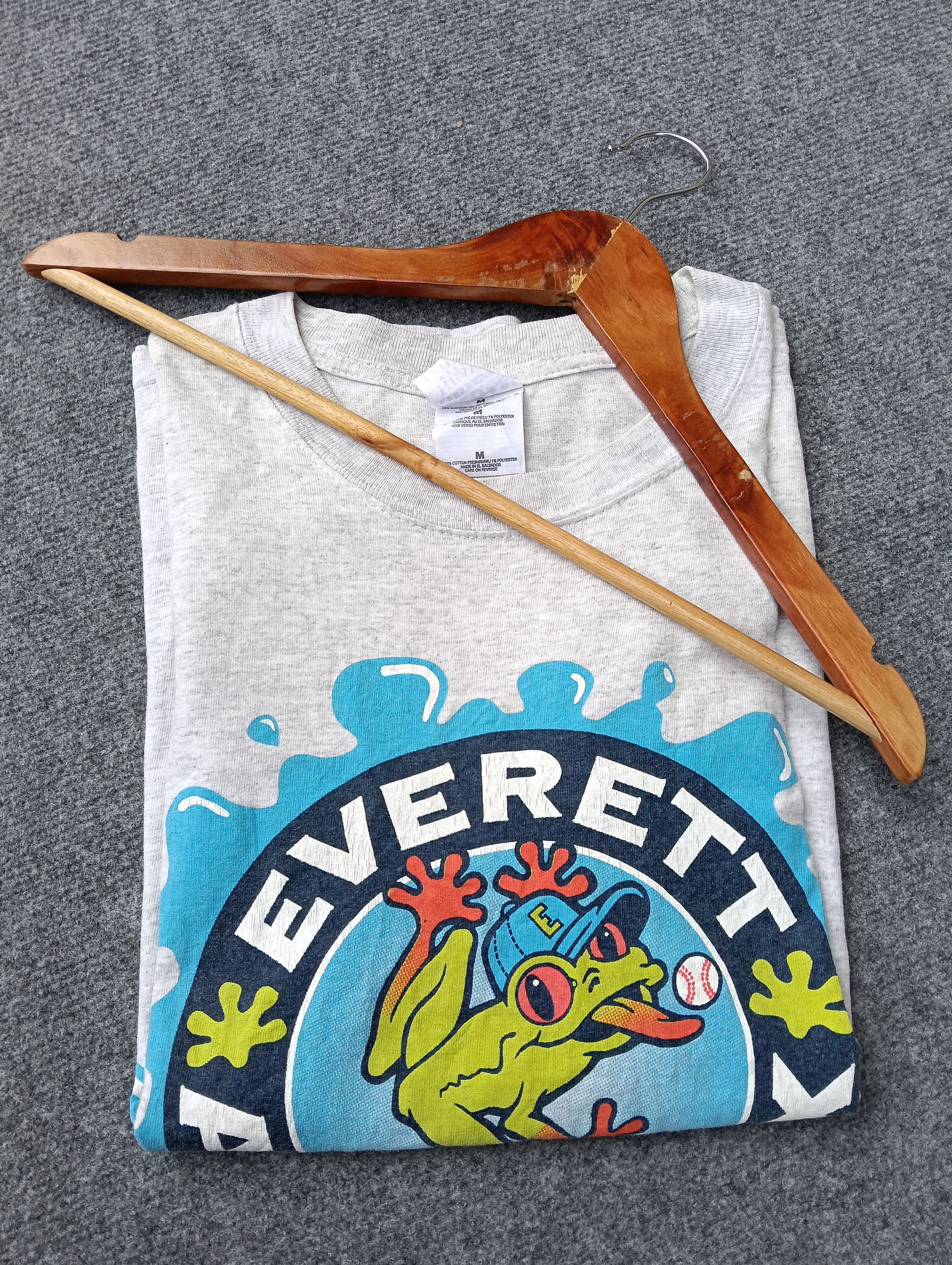 MLB × Vintage VINTAGE EVERETT AQUASOX TSHIRT. Size US M / EU 48-50 / 2 - 10 Thumbnail