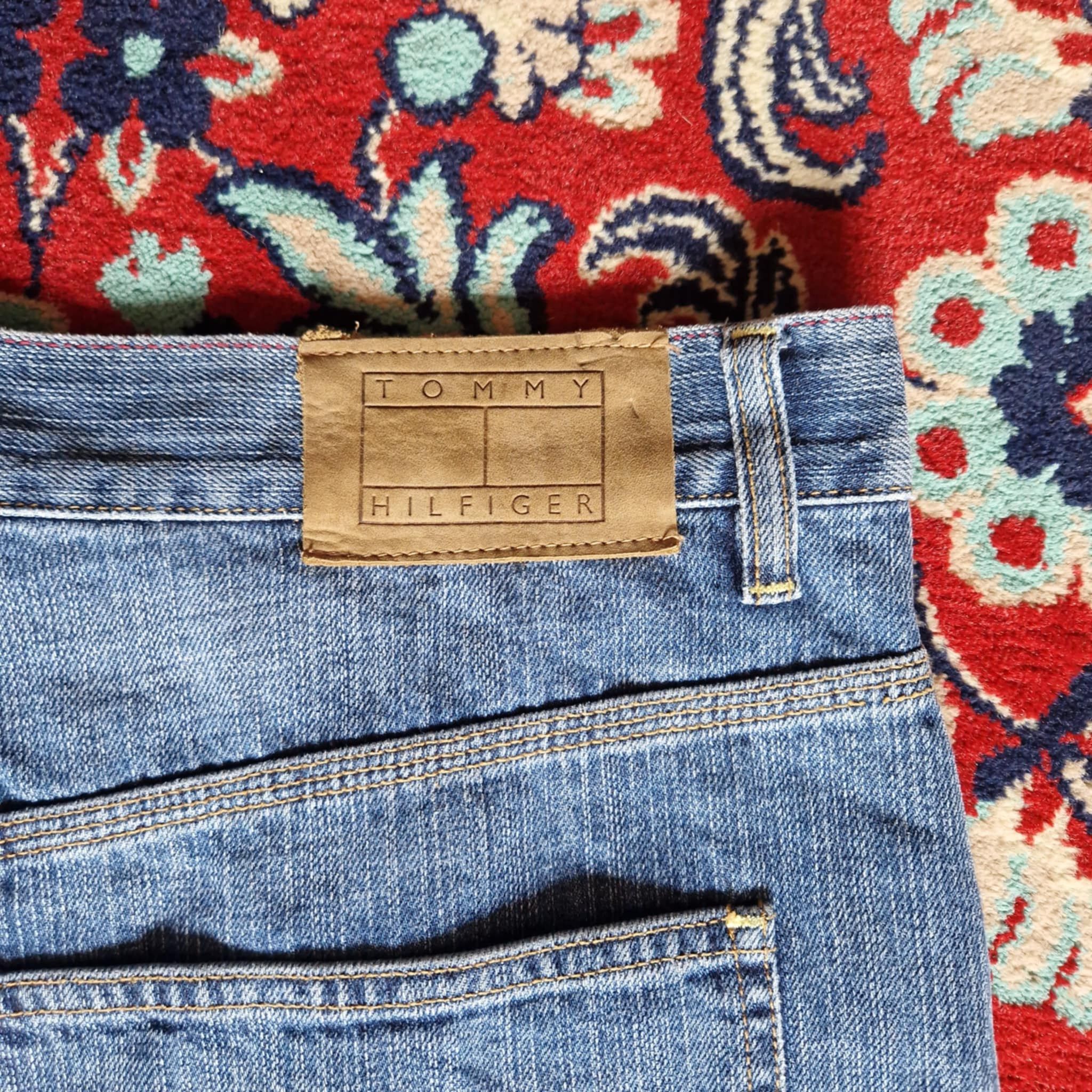 Tommy Hilfiger Tommy Hilfiger Vintage Denim Jorts Size US 36 / EU 52 - 3 Thumbnail