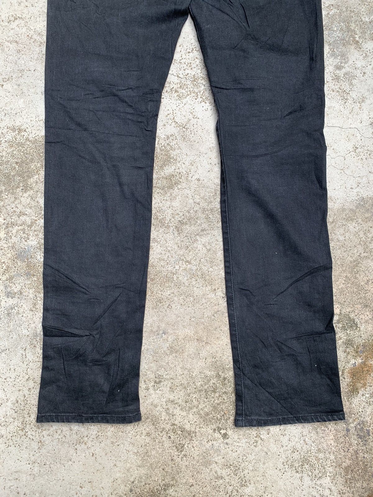 Japanese Brand Steals! Uniqlo Jeans Skinny Fit Tapered All Blacks Denim Size US 36 / EU 52 - 6 Thumbnail