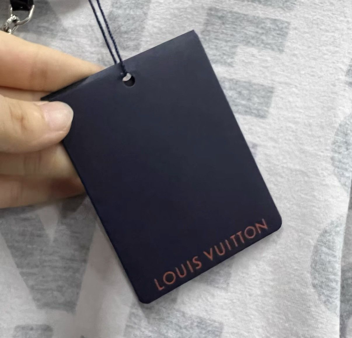 Louis Vuitton Louis Vuitton All-over Letter Printed Chain Short Sleeve J41 Size L / US 10 / IT 46 - 4 Thumbnail
