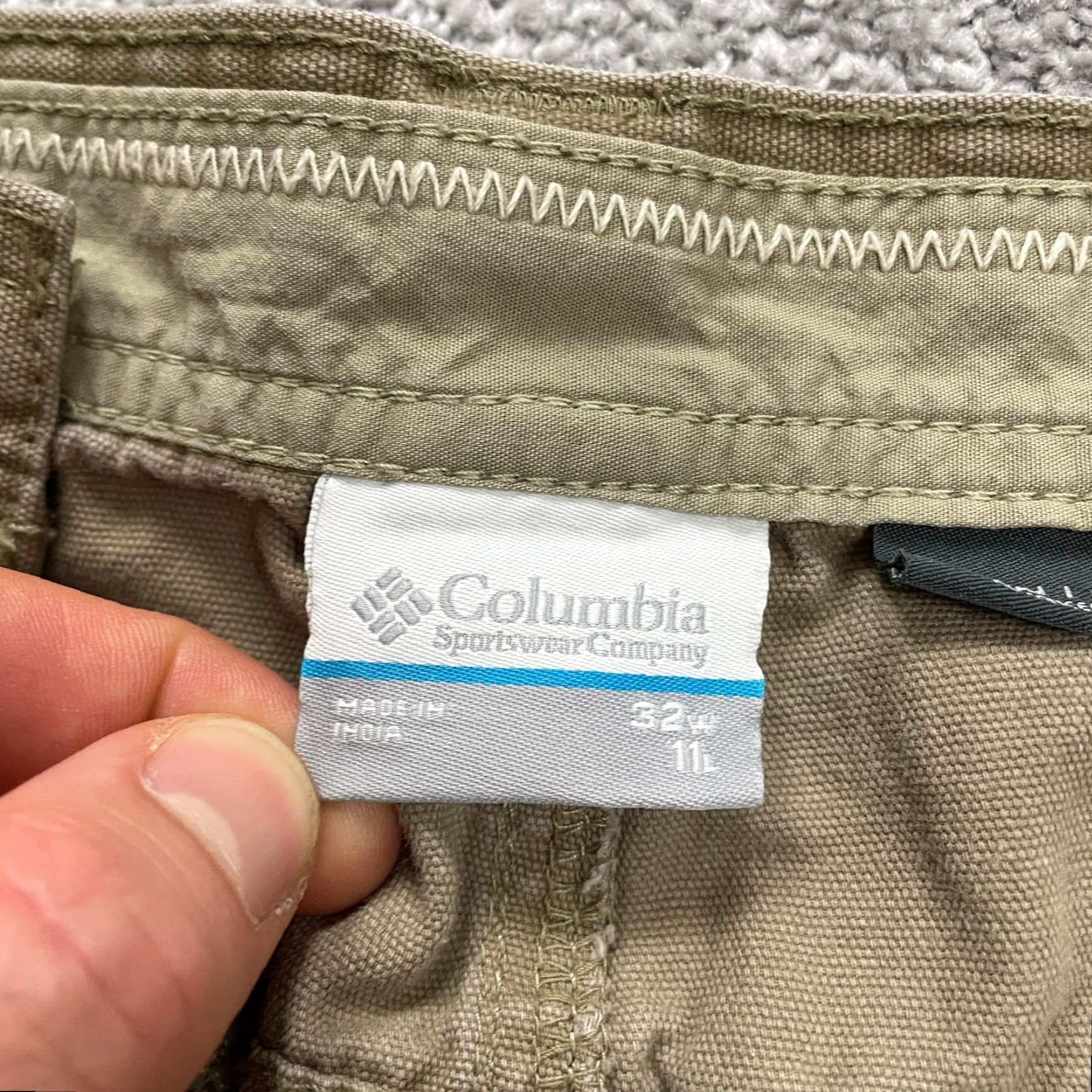Vintage Columbia Omni Shield Mens Shorts 32x11 Brown Canvas Flat Front Snap Casual Chino Outdoor Sports Size US 32 / EU 48 - 7 Thumbnail