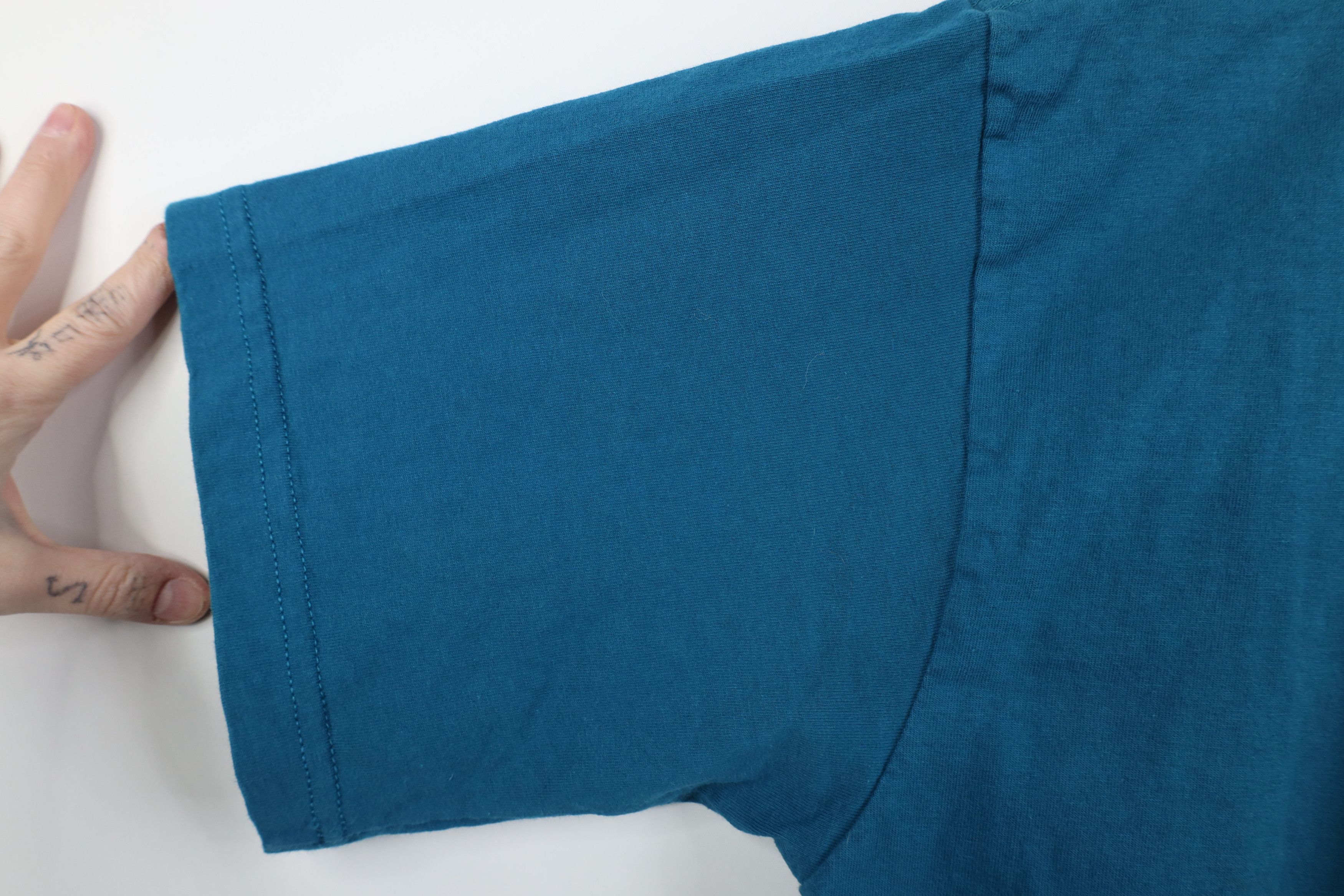 Vintage Vintage 90s Streetwear Heavyweight Cotton T-Shirt Blue USA Size US L / EU 52-54 / 3 - 8 Thumbnail