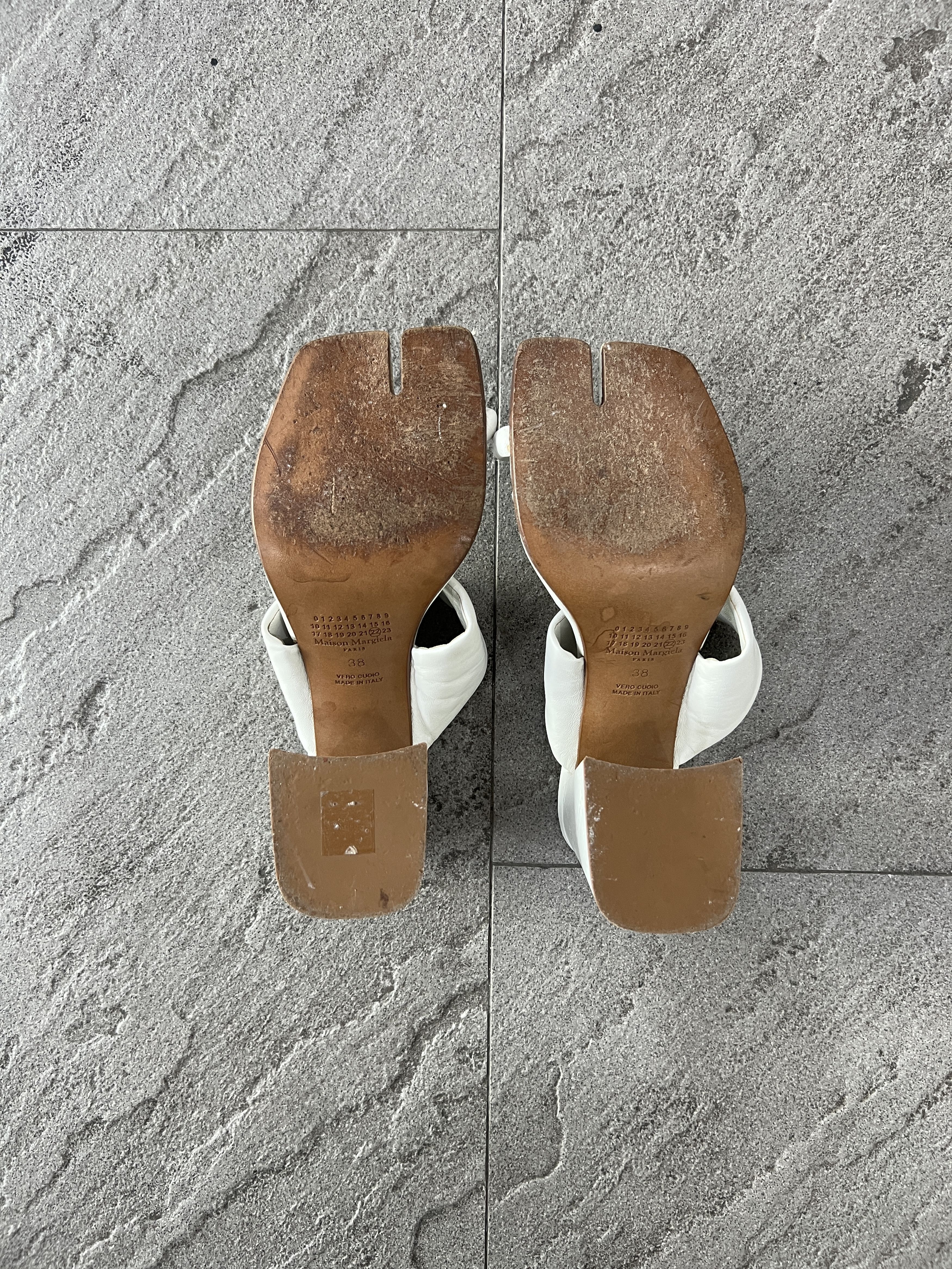 Maison Margiela Maison Margiela Tabi White Leather Heel Sandals Size 38 Size US 8 / IT 38 - 5 Thumbnail