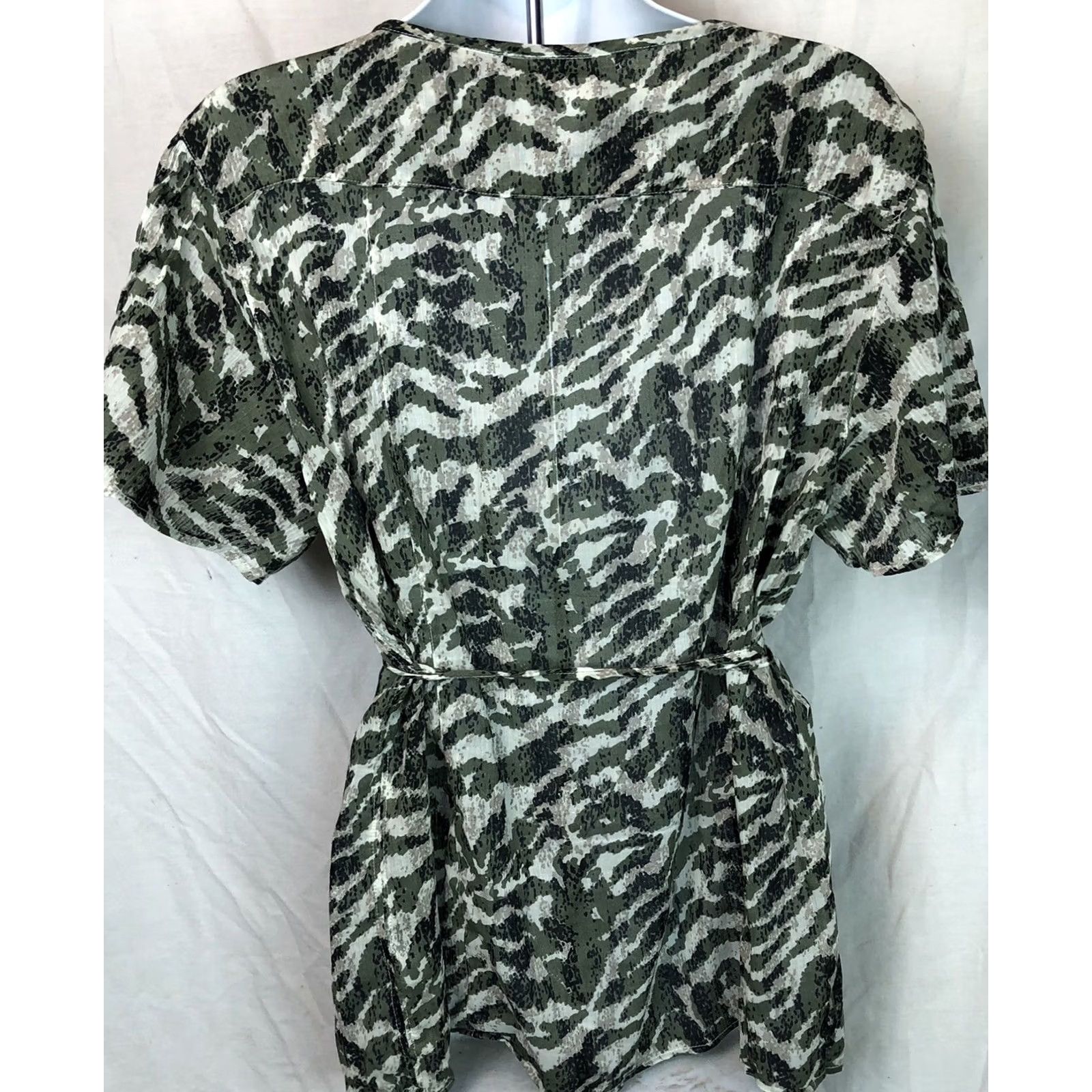 Style & Co Style & Co Top 16 Green Zebra Pleat Button Up Tie Waist Peplum Gauzy ShortSleeve Size XXL / US 16-18 / IT 52-54 - 3 Thumbnail