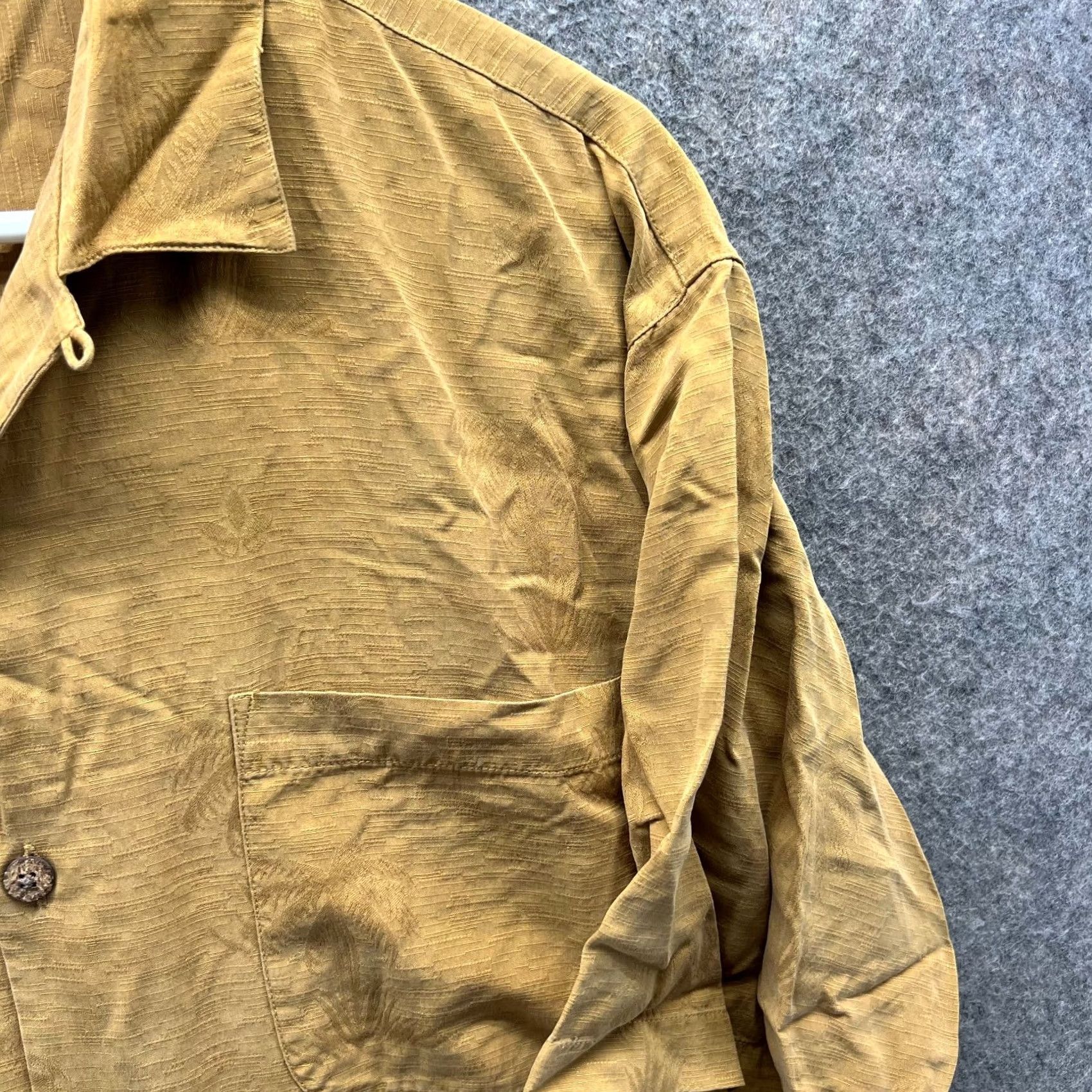 Tommy Bahama Tommy Bahama Shirt Mens Medium Yellow Button Down Palms Hawaiian Silk Short Sleeve Regular Fit Size US M / EU 48-50 / 2 - 5 Thumbnail