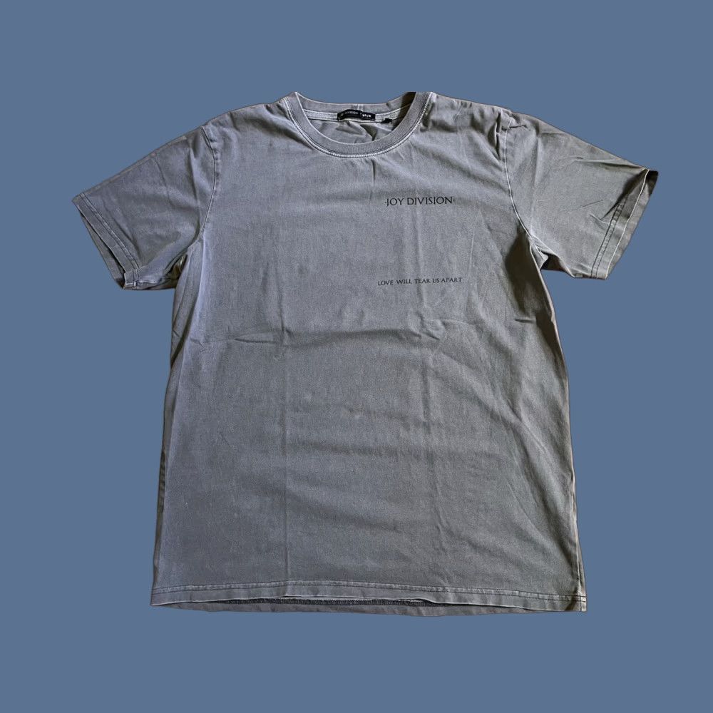 Vintage Neuw Denim Joy Division Love Will Tear Us Apart Shirt Men’s M Grey | T-Shirt | Men | M | Grey | Band Music Rock | 90s Concert Theme Size US M / EU 48-50 / 2 - 1 Thumbnail