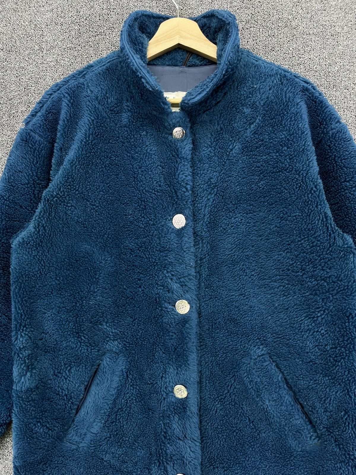 L.L. Bean Vintage L.L. Bean Deep Pile Classic Button Up Jacket Size M / US 6-8 / IT 42-44 - 5 Thumbnail