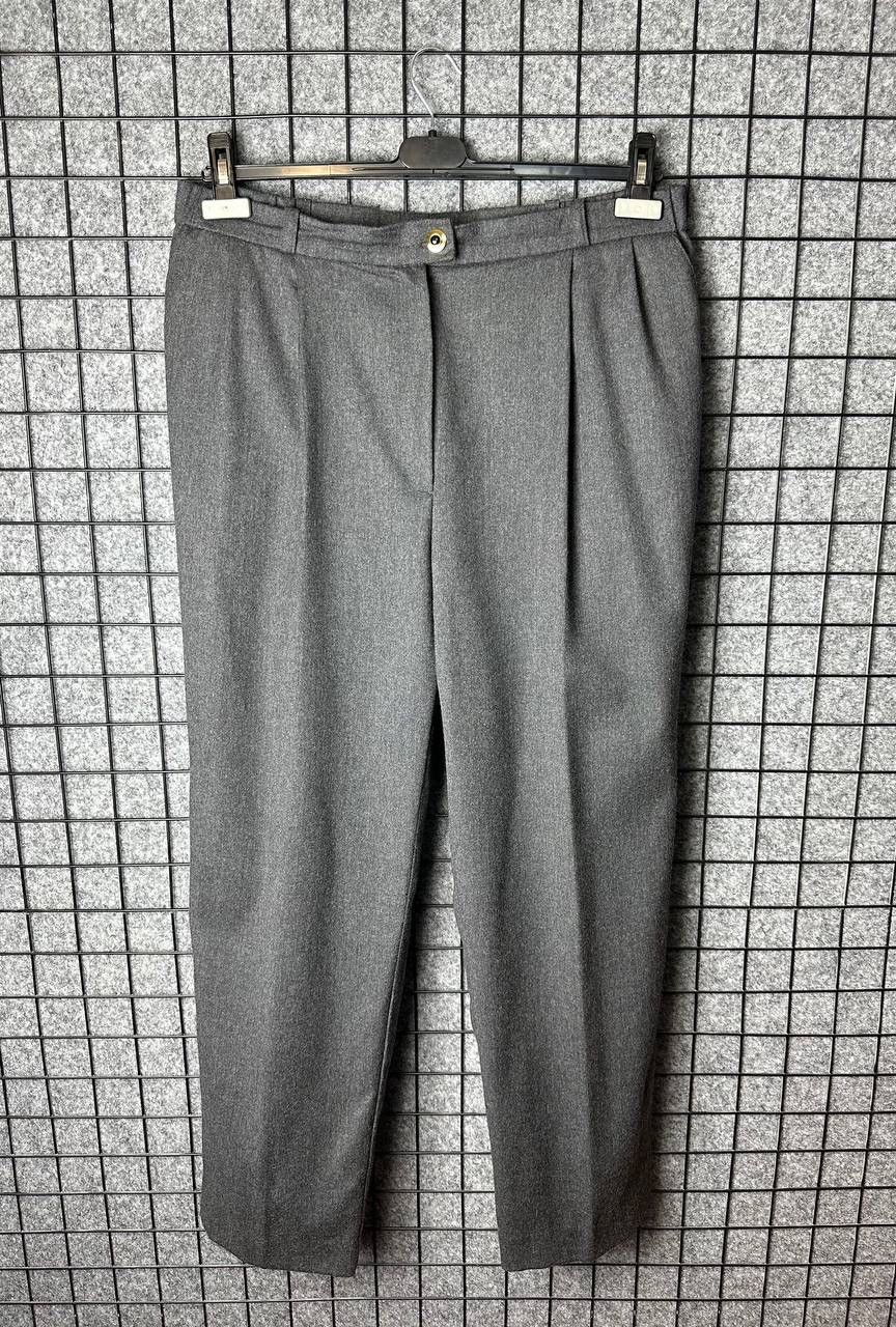 Givenchy Givenchy cropped pants formal wool size 46 Size 32" / US 10 / IT 46 - 1 Thumbnail