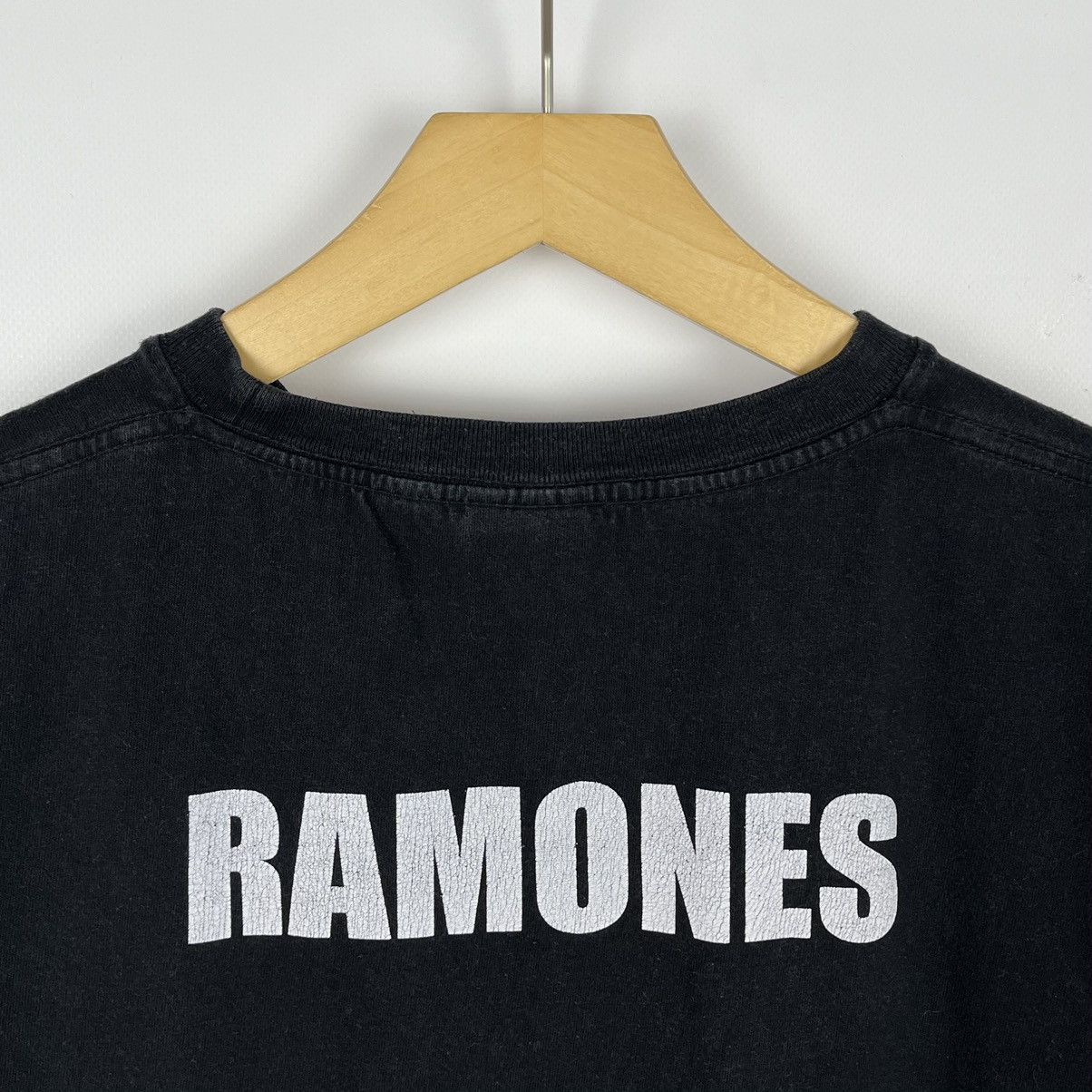 Band Tees Vintage Ramones Anthology rock band tee 90’s Size US L / EU 52-54 / 3 - 19 Thumbnail
