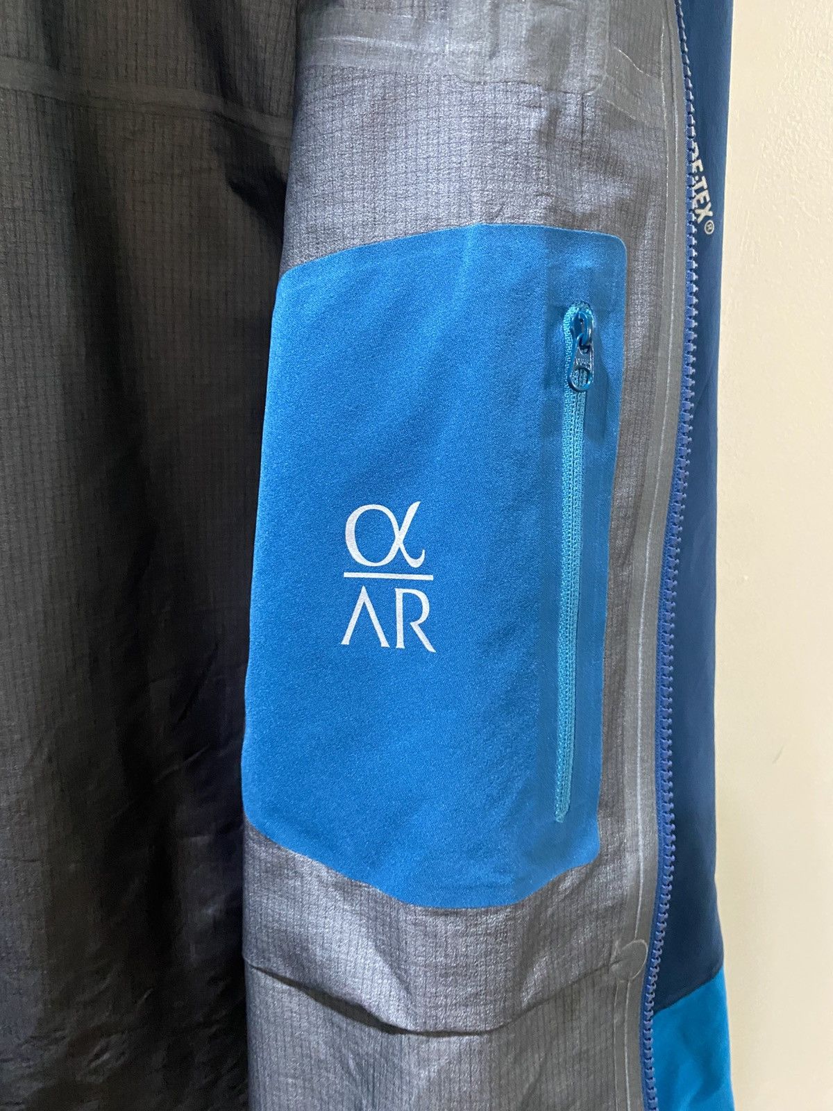 Arc'teryx arcteryx alpha AR goretex pro Size US M / EU 48-50 / 2 - 4 Thumbnail