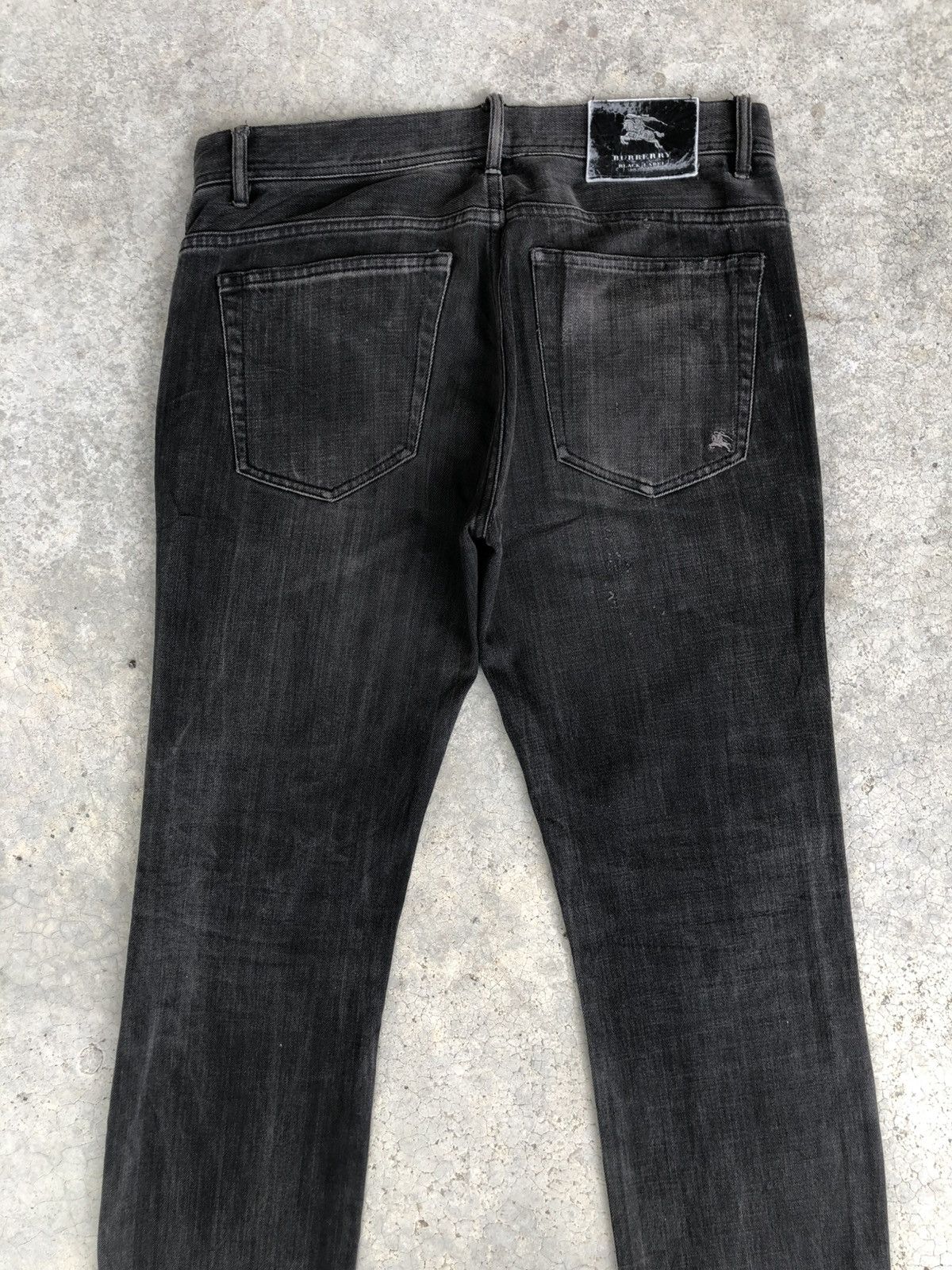 Burberry Burberry Black Label Embroidered Logo Distressed Jeans Slim Size US 31 - 8 Thumbnail