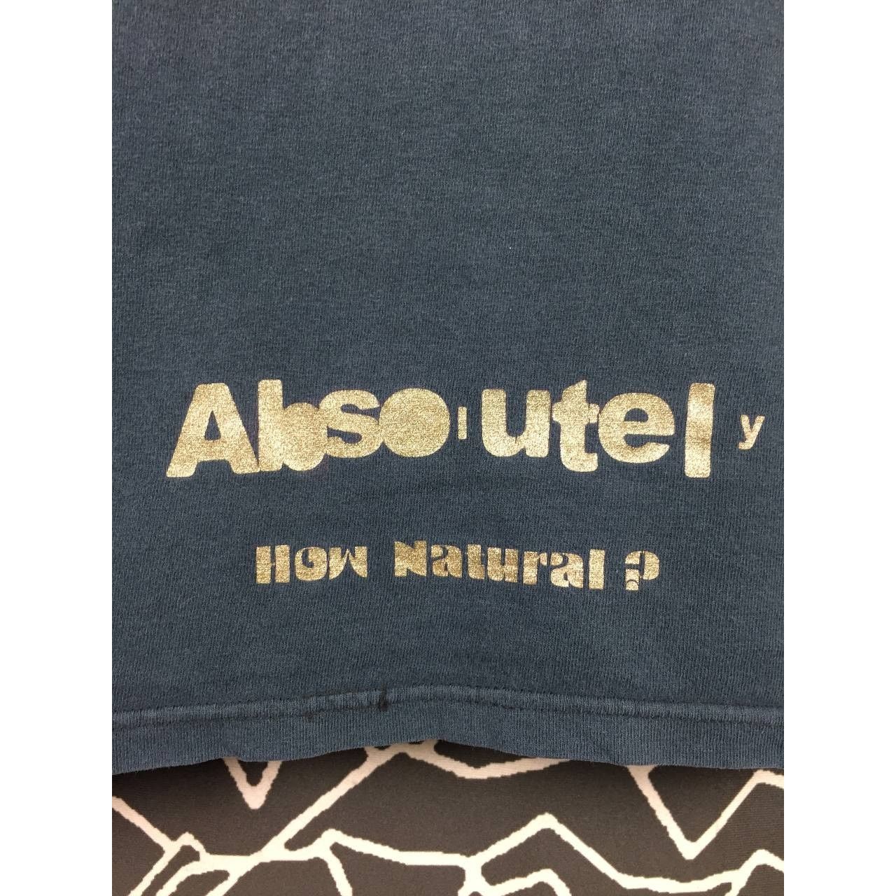 Anvil × Vintage Vtg 00s How Natural? Japanese Brand Big Logo Tee Size US L / EU 52-54 / 3 - 12 Thumbnail