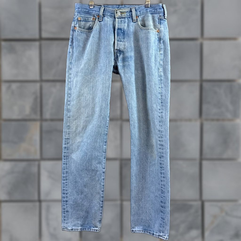 Levi's Levis 501 Jeans Mens 32x32 Blue Button Fly Denim Pant Work Distressed (Tag30x32) Size US 30 / EU 46 - 1 Thumbnail