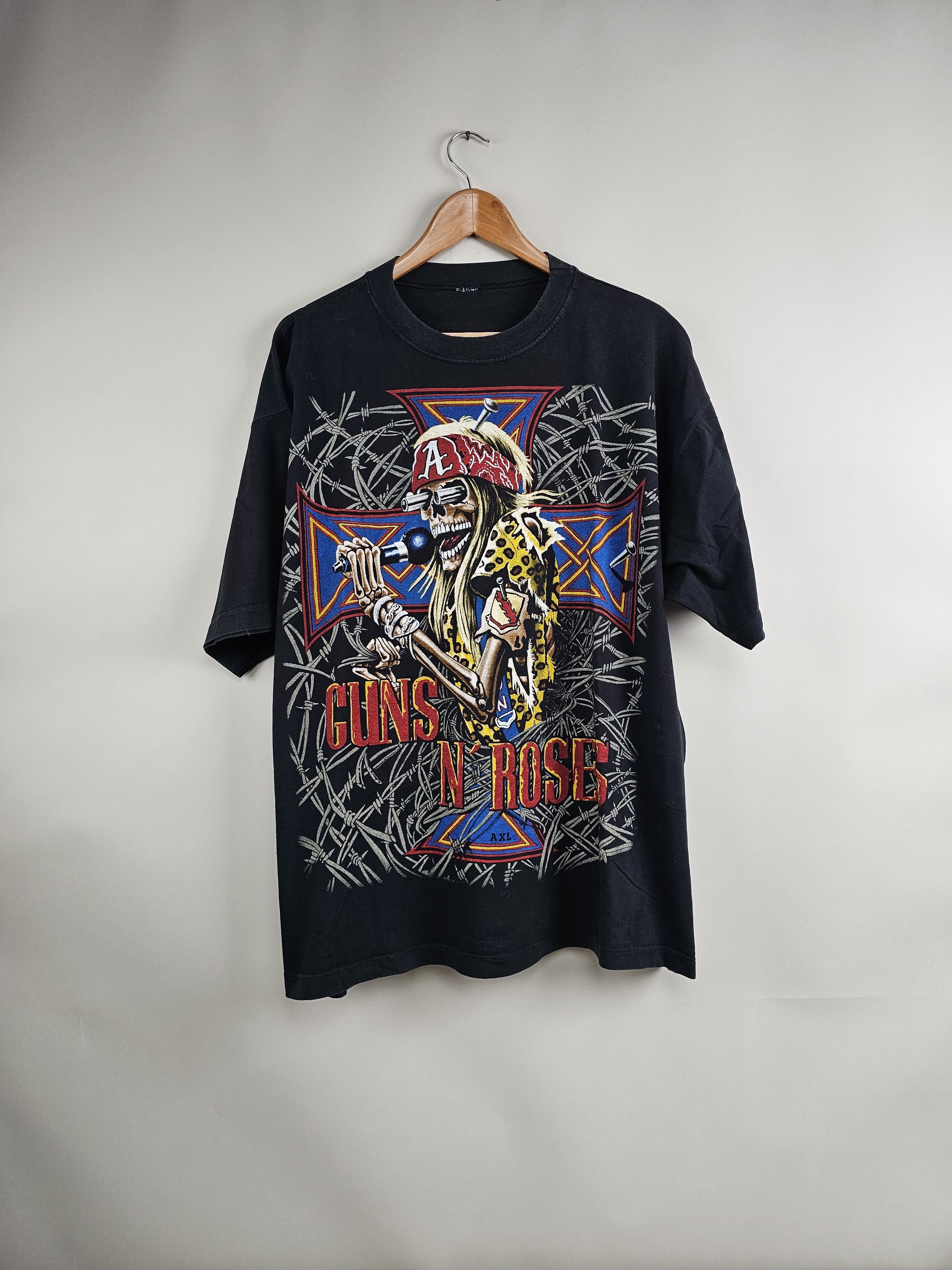 image of Band Tees x Guns N Roses 90's Guns N Roses Tattoo Bootleg XL 23.5" 29" in Black, Men's