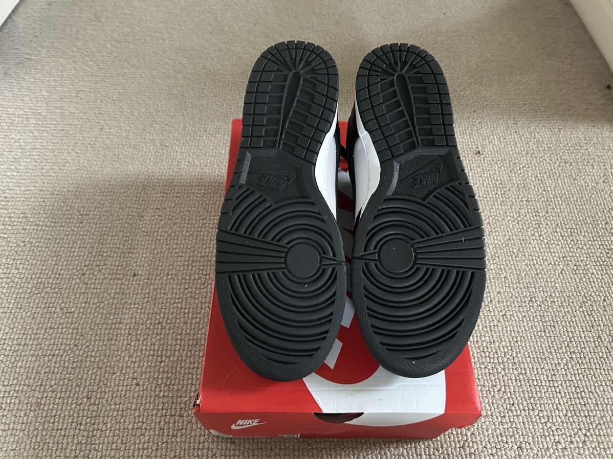 Nike Nike Dunk Low Panda Size US 10.5 / EU 43-44 - 4 Thumbnail