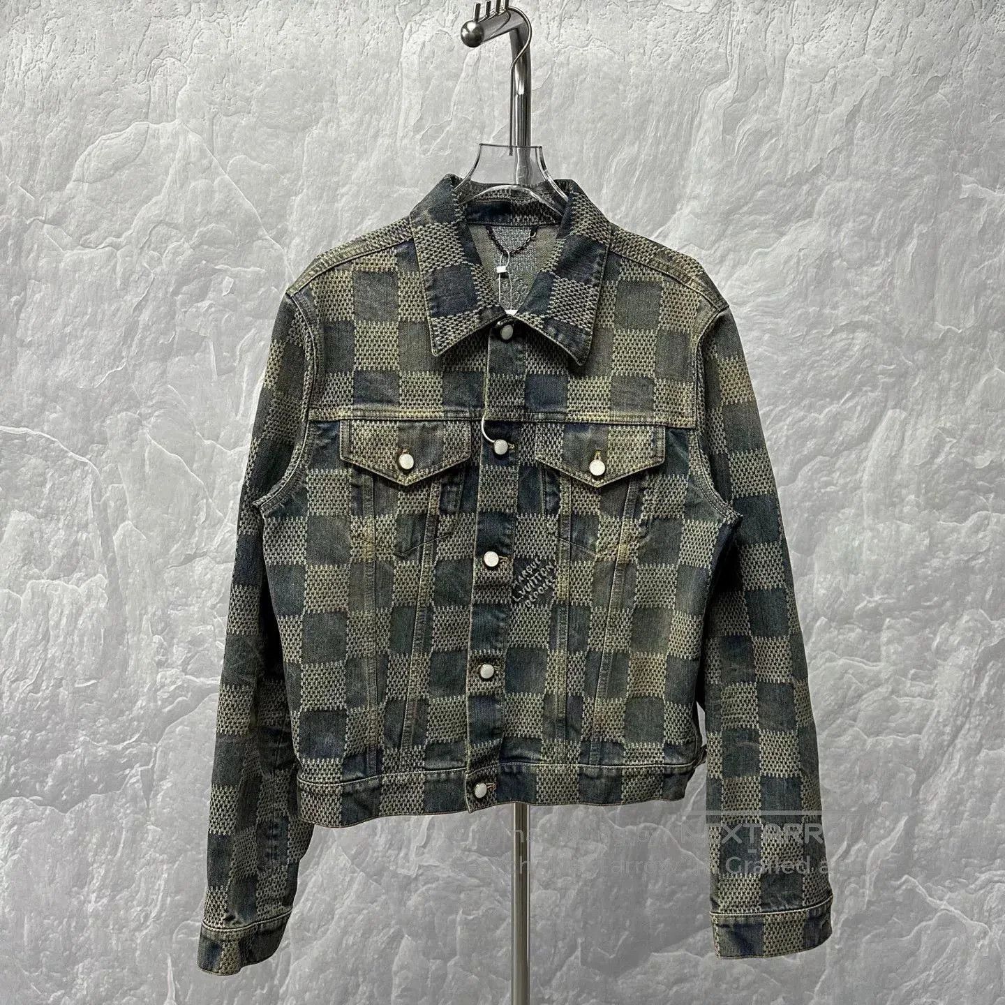 Louis Vuitton louis vuitton ss24 checkered denim jacket. Size US L / EU 52-54 / 3 - 1 Thumbnail