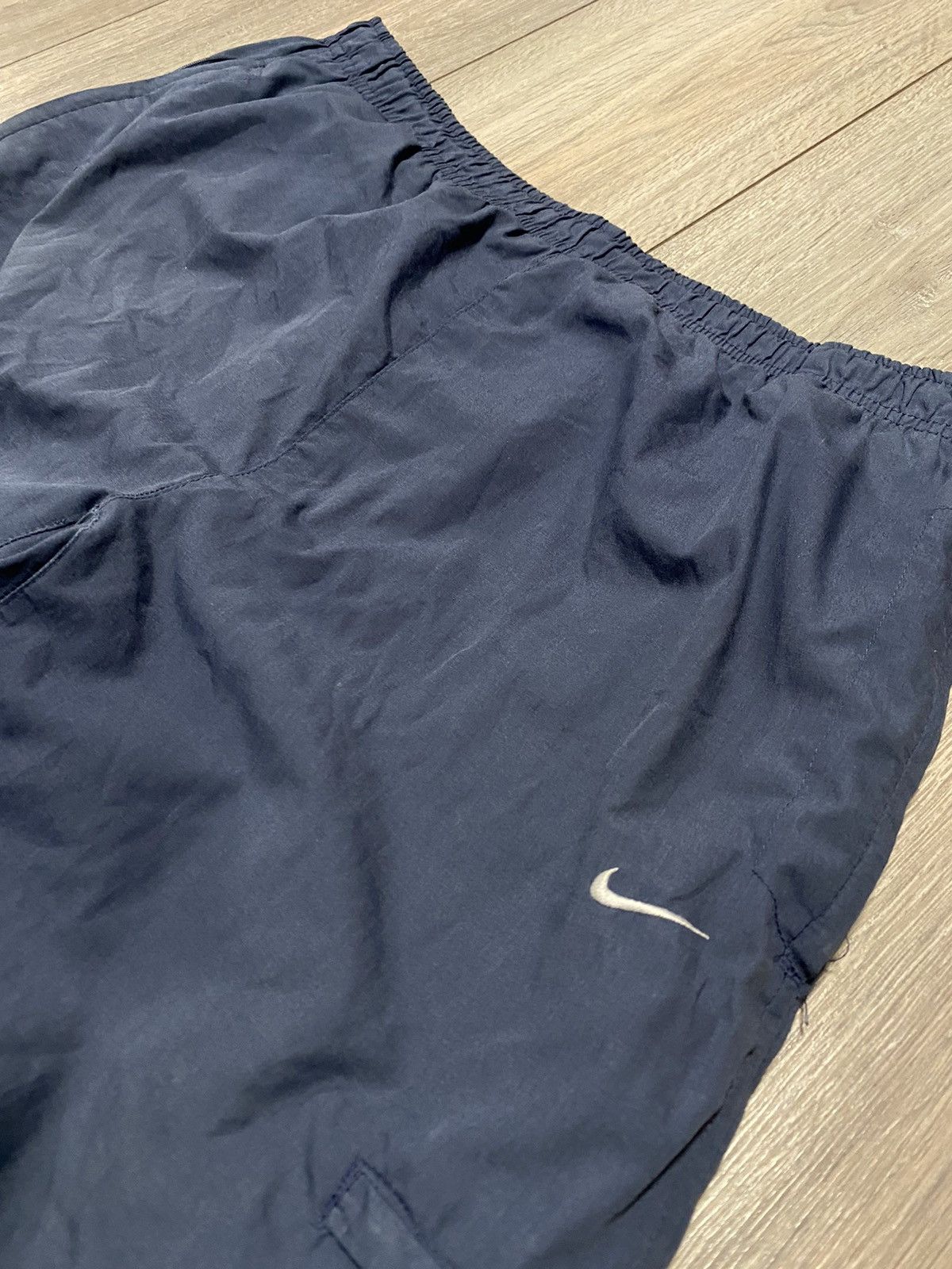 Nike Vintage Nike Track Pants Nylon Baggy Double Swoosh Hype Y2K Size US 38 / EU 54 - 2 Thumbnail