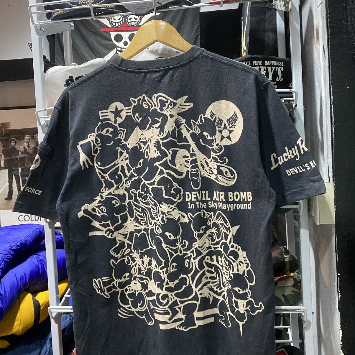 Japanese Brand Rare!! Tedman Company " Red Devils " Perfect Faded Tshirt Size US L / EU 52-54 / 3 - 3 Thumbnail