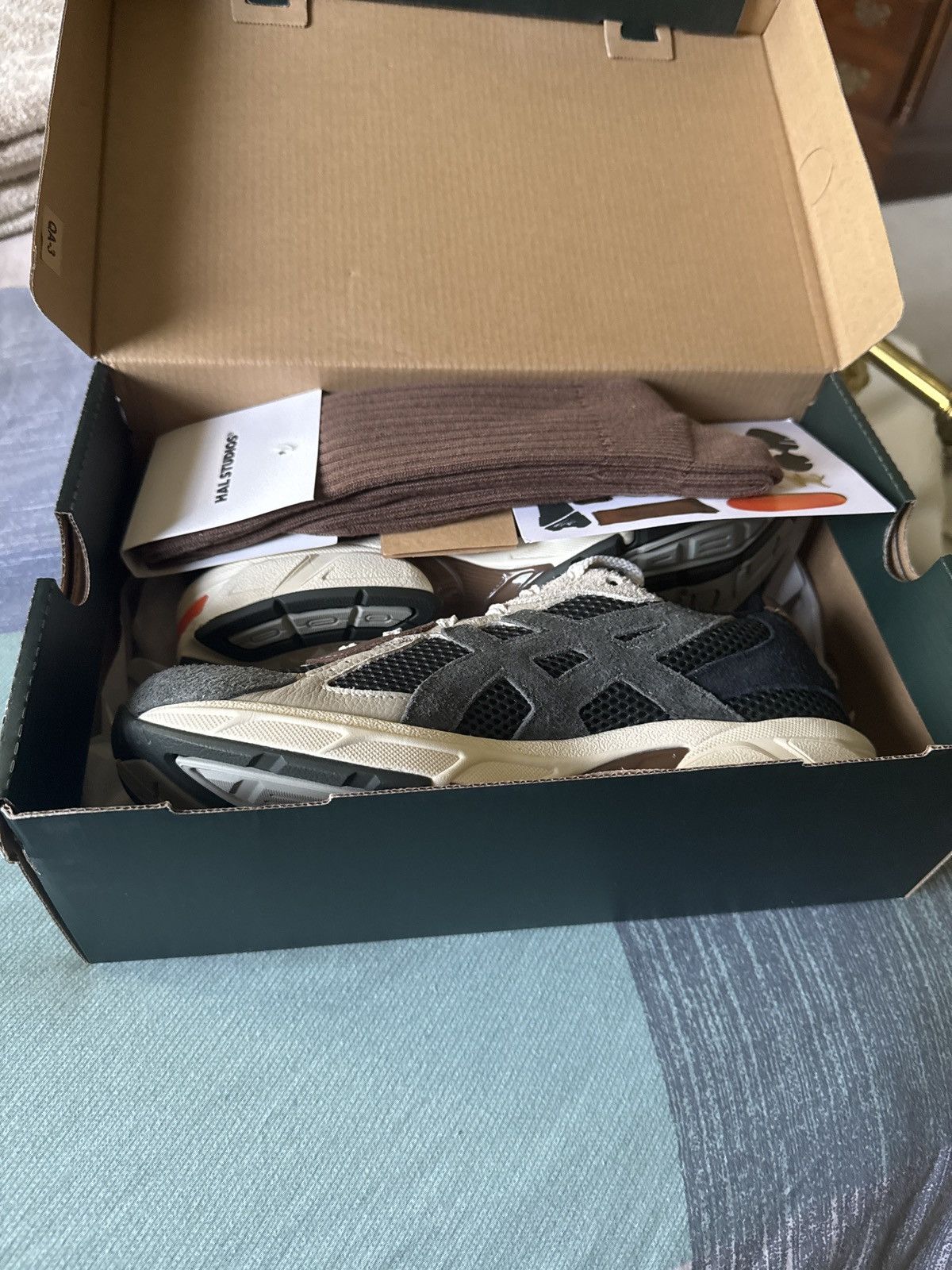 Asics Asics x Hal Studios Size US 8 / EU 41 - 1 Thumbnail