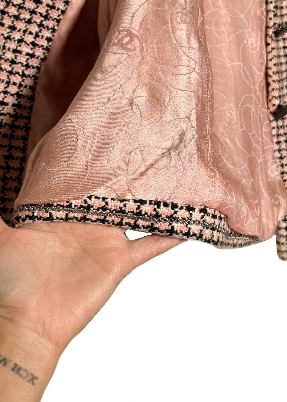 Chanel Chanel Vintage SS02 Black Pink Tweed Floral Accent Jacket Size S / US 4 / IT 40 - 11 Thumbnail