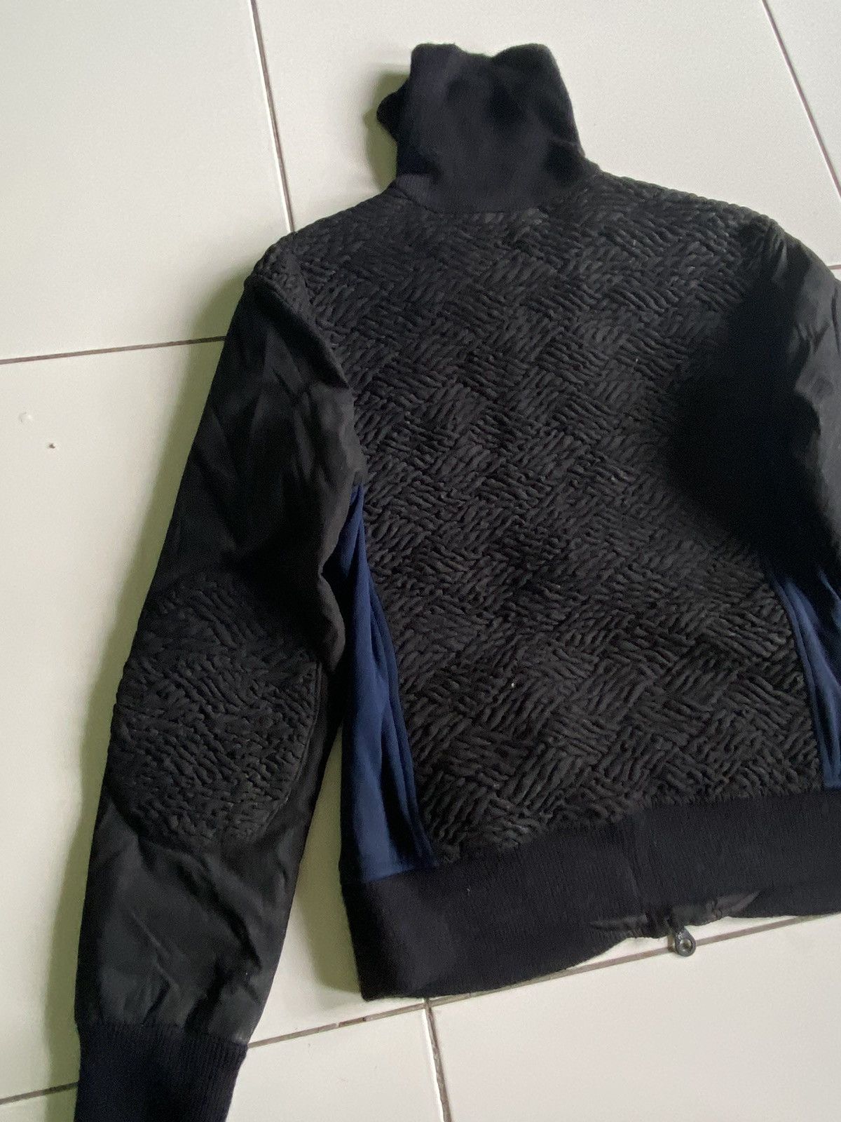 Giorgio Armani Giorgio Armani Neve Quilted pullover zip up Black Jackets Size M / US 6-8 / IT 42-44 - 4 Thumbnail