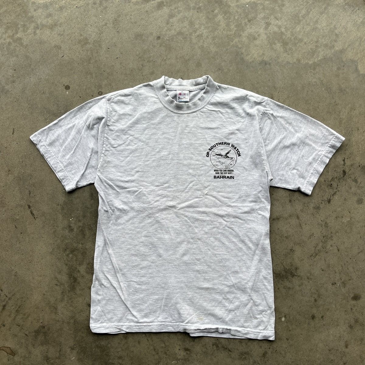 Vintage Vintage Bahrain Anti-Terrorism Operations Tee Size US M / EU 48-50 / 2 - 3 Thumbnail