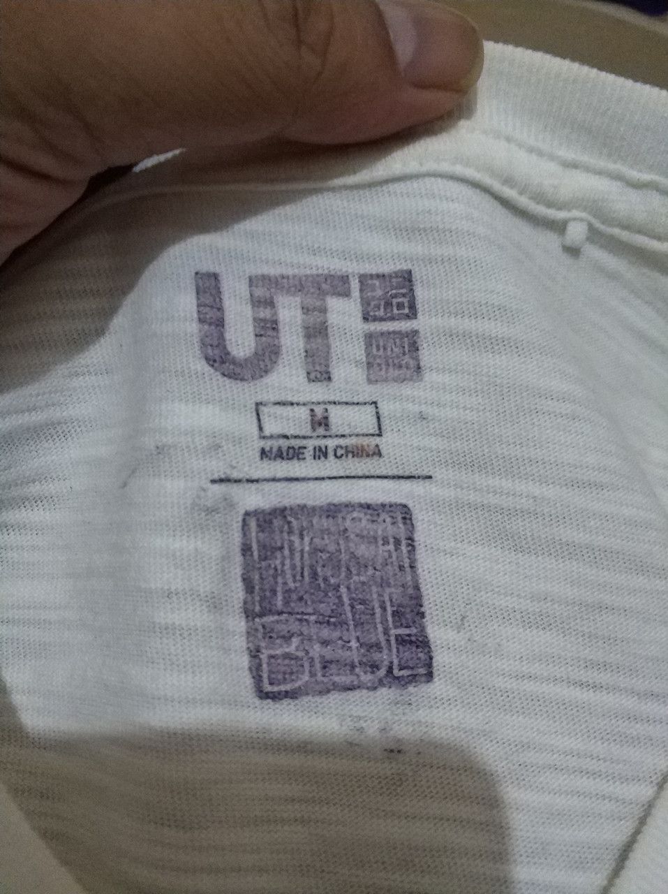 Japanese Brand × Uniqlo × Vintage Vintage Uniqlo Hokusai Blue Tee T-Shirt Medium Excellent Size US M / EU 48-50 / 2 - 4 Thumbnail