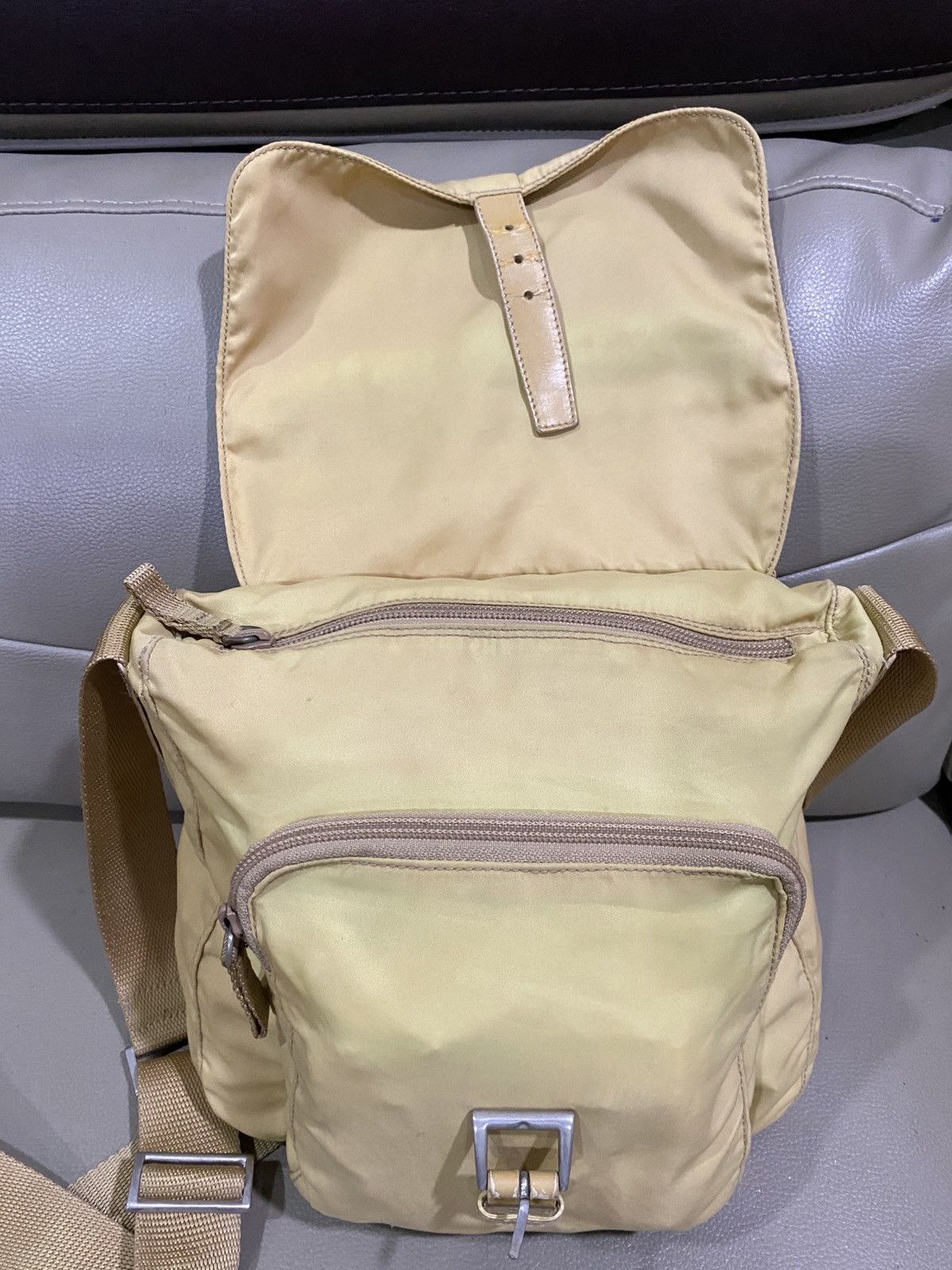 Prada Authentic Prada Tessuto Nyalon Sling Shoulder Bag Size ONE SIZE - 15 Thumbnail