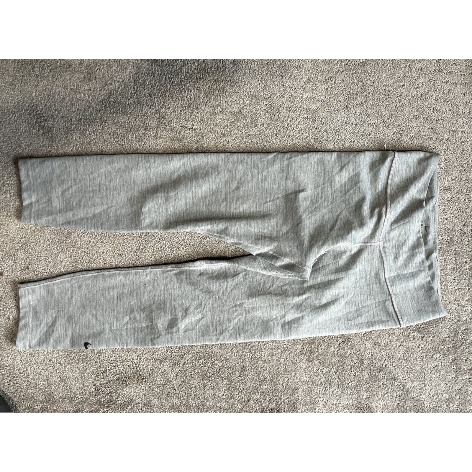 Nike Nike Women's Medium Gray All In Crop Tight Leggings Yoga Activewear BV0001 Size 32" / US 10 / IT 46 - 6 Thumbnail