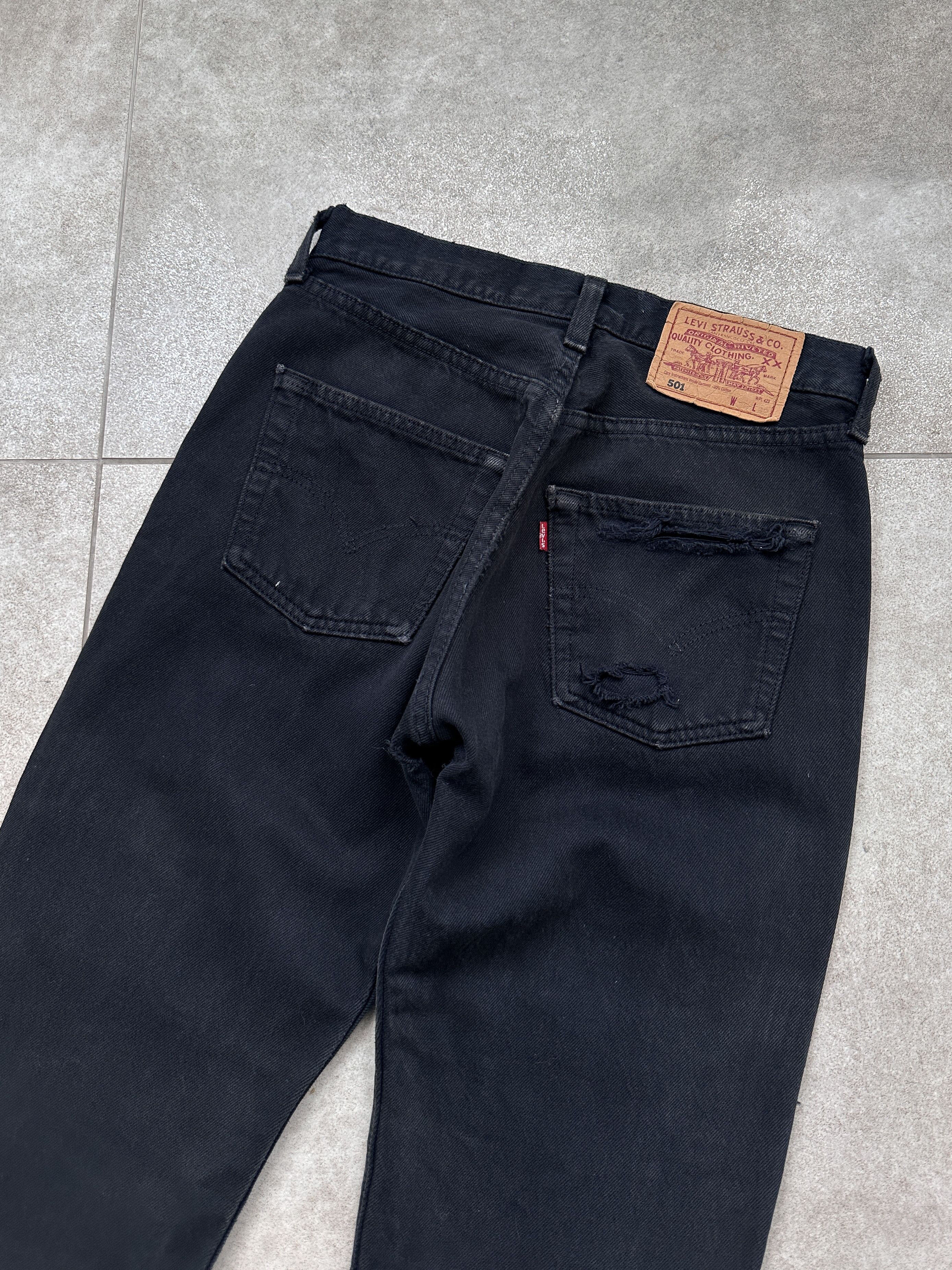 Levi's Vintage Levis 501 Black Jeans Denim Pants Size US 28 / EU 44 - 3 Thumbnail
