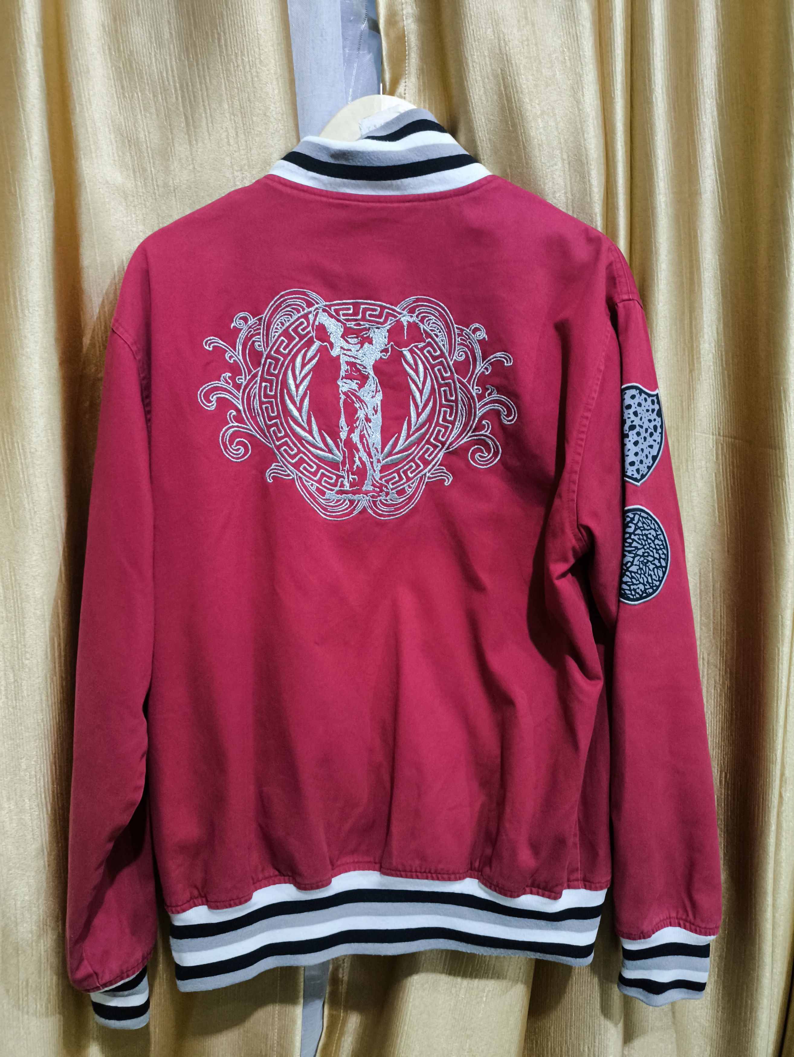 Nike Nike varsity limited edition Size US L / EU 52-54 / 3 - 2 Thumbnail