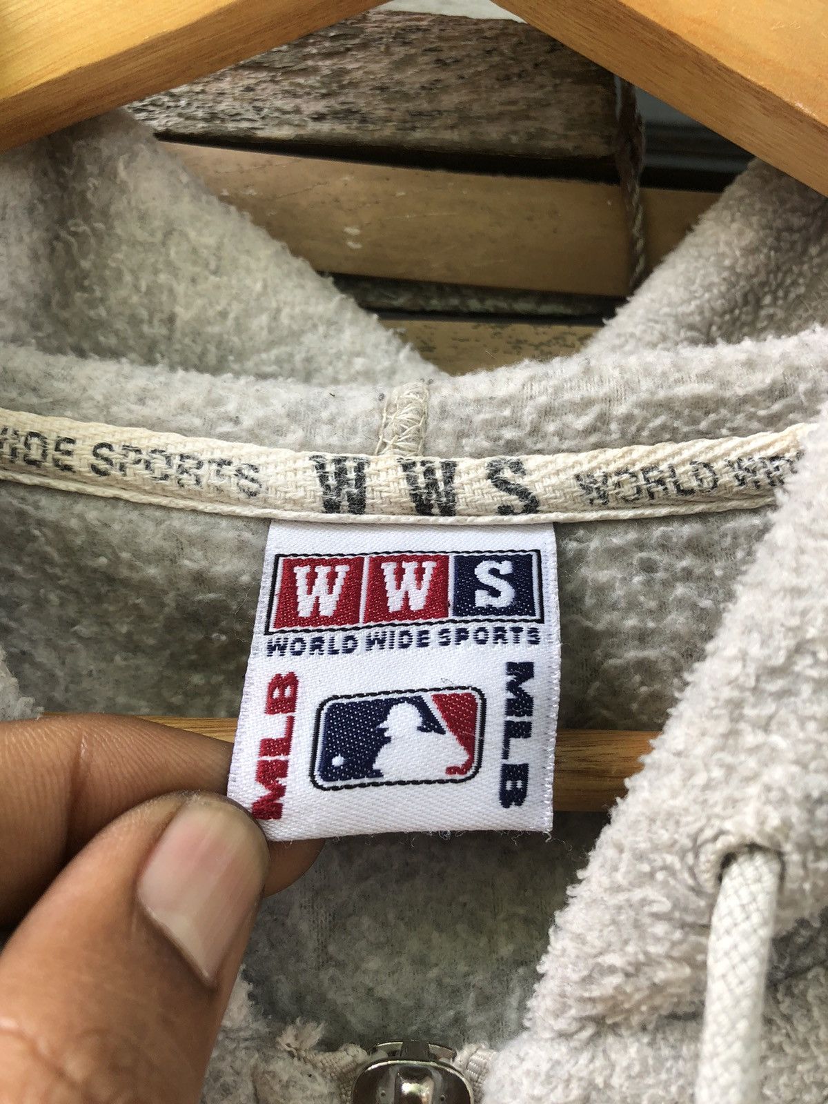 Japanese Brand 🔥Vintage🔥90s WWS MLB Chicago White SOX Hoodies Size US L / EU 52-54 / 3 - 23 Thumbnail