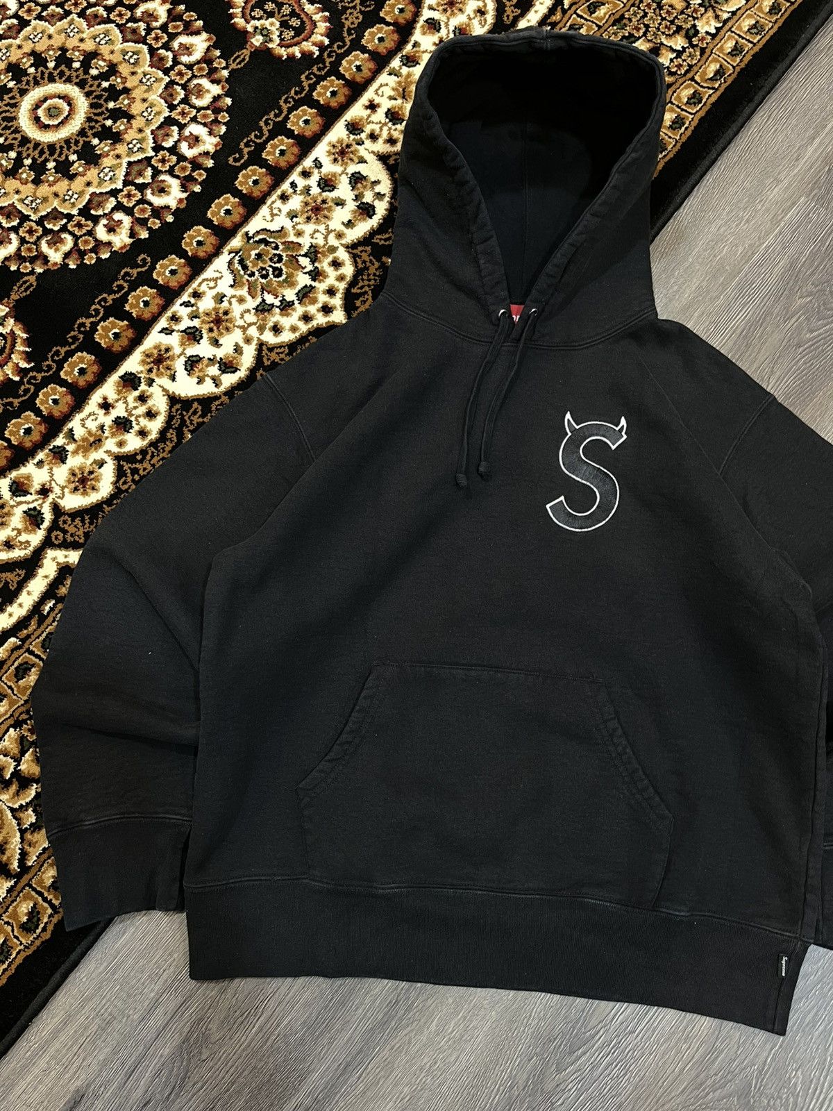 Supreme Supreme Logo S Devil FW22 Size US S / EU 44-46 / 1 - 2 Thumbnail