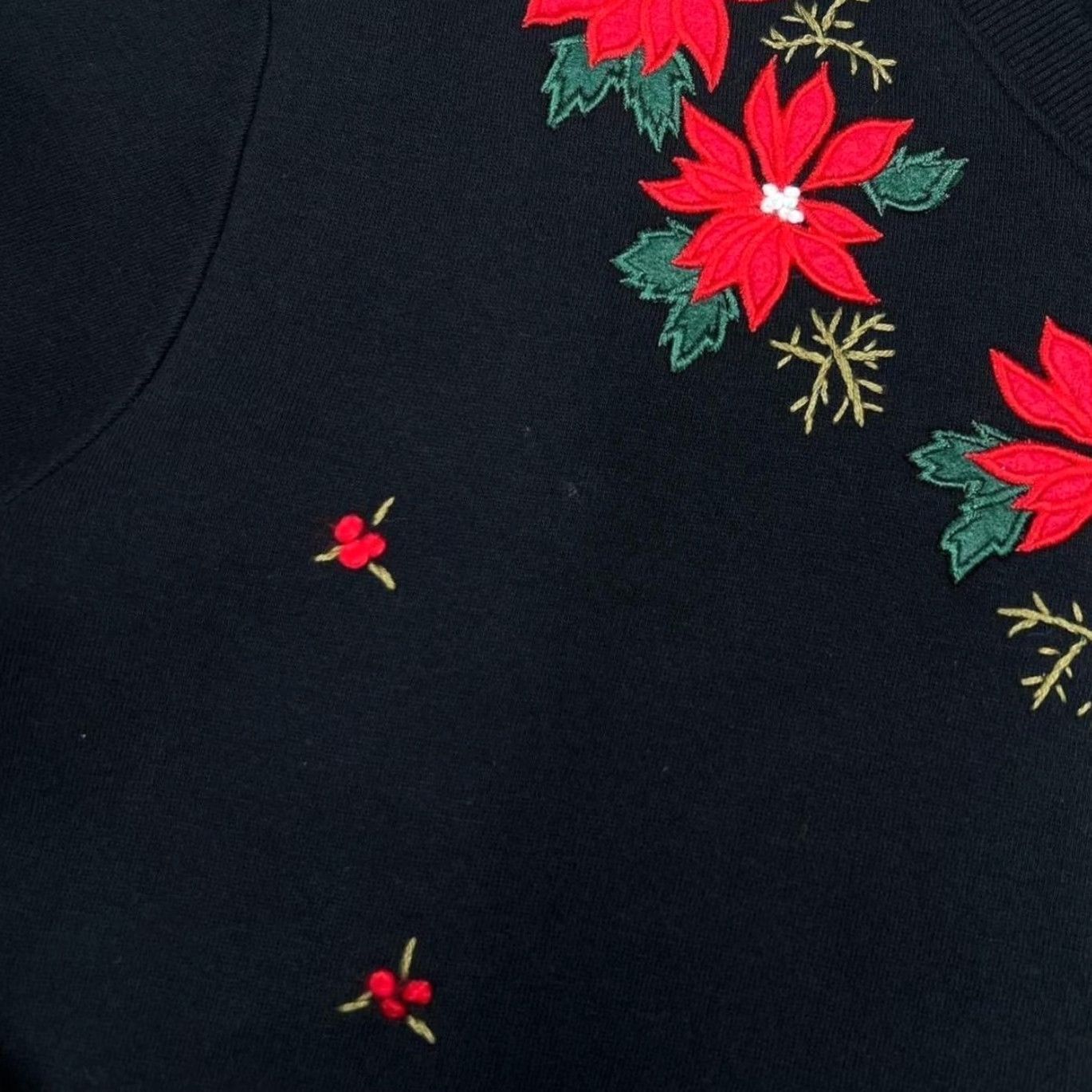 Orvis Orvis Embroidered Floral Flower Pattern V-Neck Sweatshirt Women's XS Black V-Neck Sweatshirt Womens XS Embroidered Floral Flower Pattern Size XS / US 0-2 / IT 36-38 - 4 Thumbnail