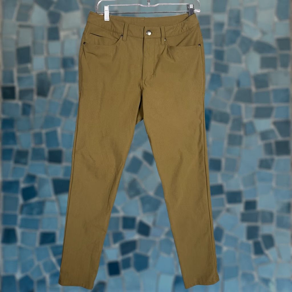 Lululemon Lululemon Pants Men 28x29 ABC Slim 5-Pocket Chino Stretch Warpstreme LM5704S Size US 28 / EU 44 - 1 Thumbnail