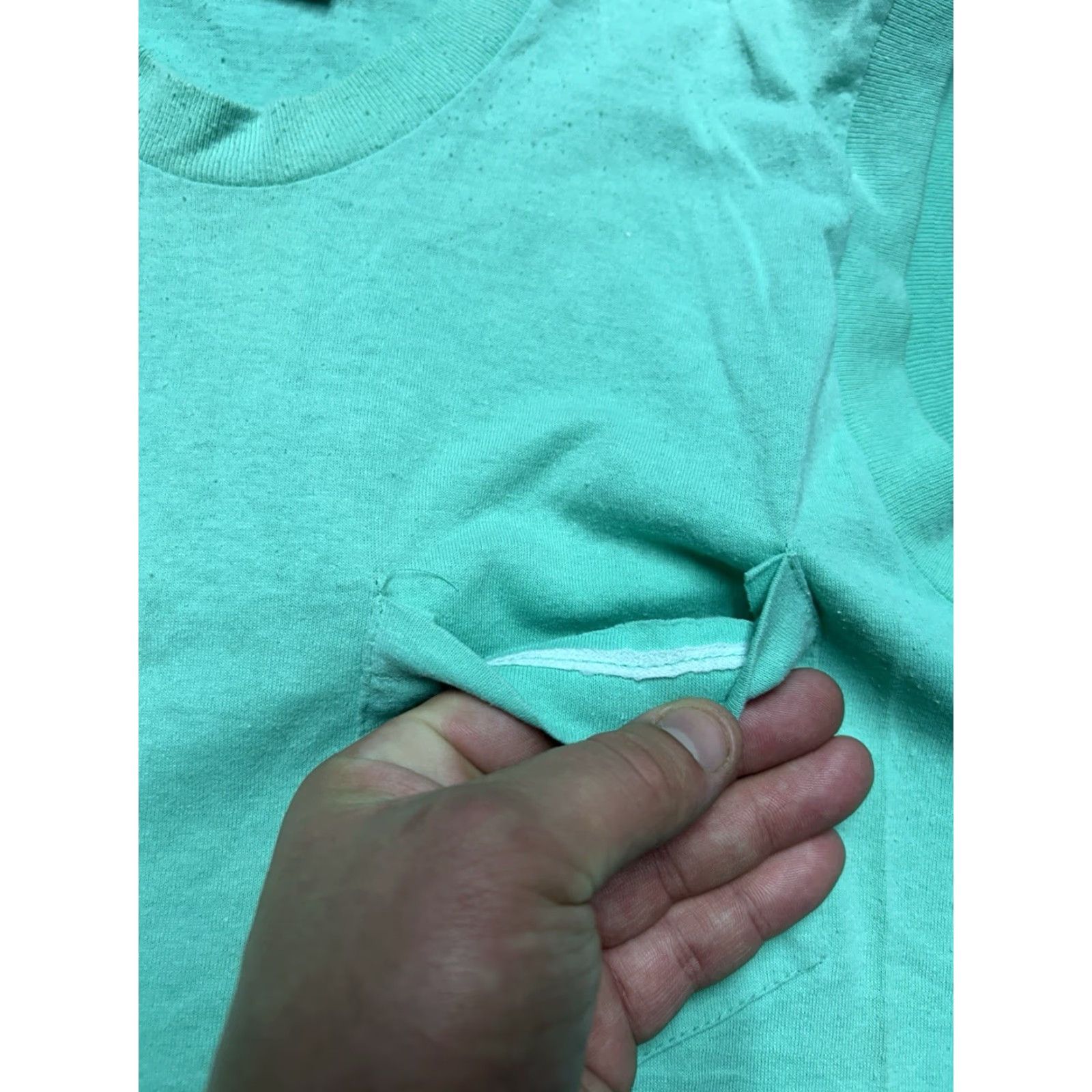 Vintage VINTAGE 80s sleeveless pocket t shirt blank mint green muscle paint soft medium M & M T-Shirt Men Adult Medium Green Sleeveless Pockets 80s Theme Size US M / EU 48-50 / 2 - 6 Thumbnail