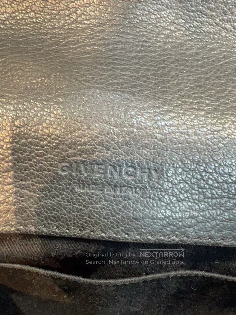 Givenchy Givenchy Black leather clutch (made in Italy) Size ONE SIZE - 4 Thumbnail