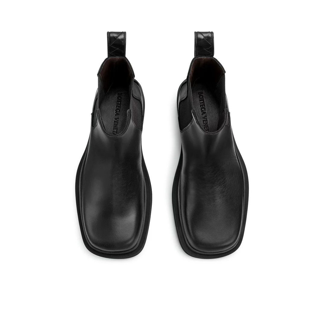 BOTTEGA VENETA Ben $1450 Women's Black Leather Chelsea Boots