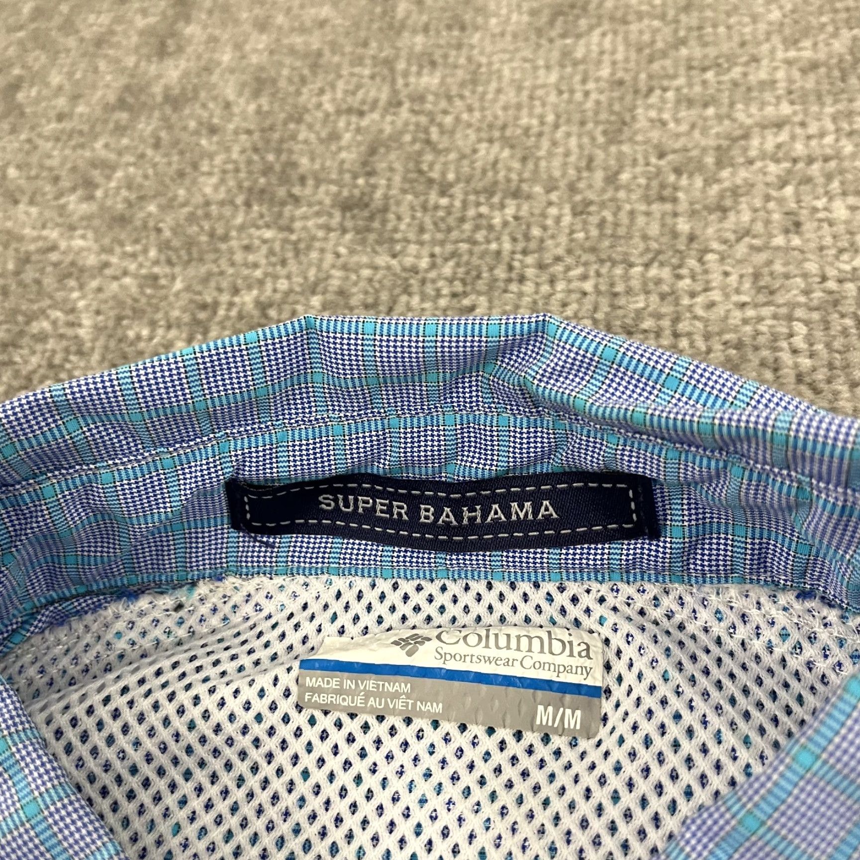 Vintage VINTAGE Columbia Men’s Short Sleeve Plaid Button-Down Shirt Omni-Shade Outdoor Fishing Casual Spring Summer Fall Winter Blue M Size US M / EU 48-50 / 2 - 3 Thumbnail
