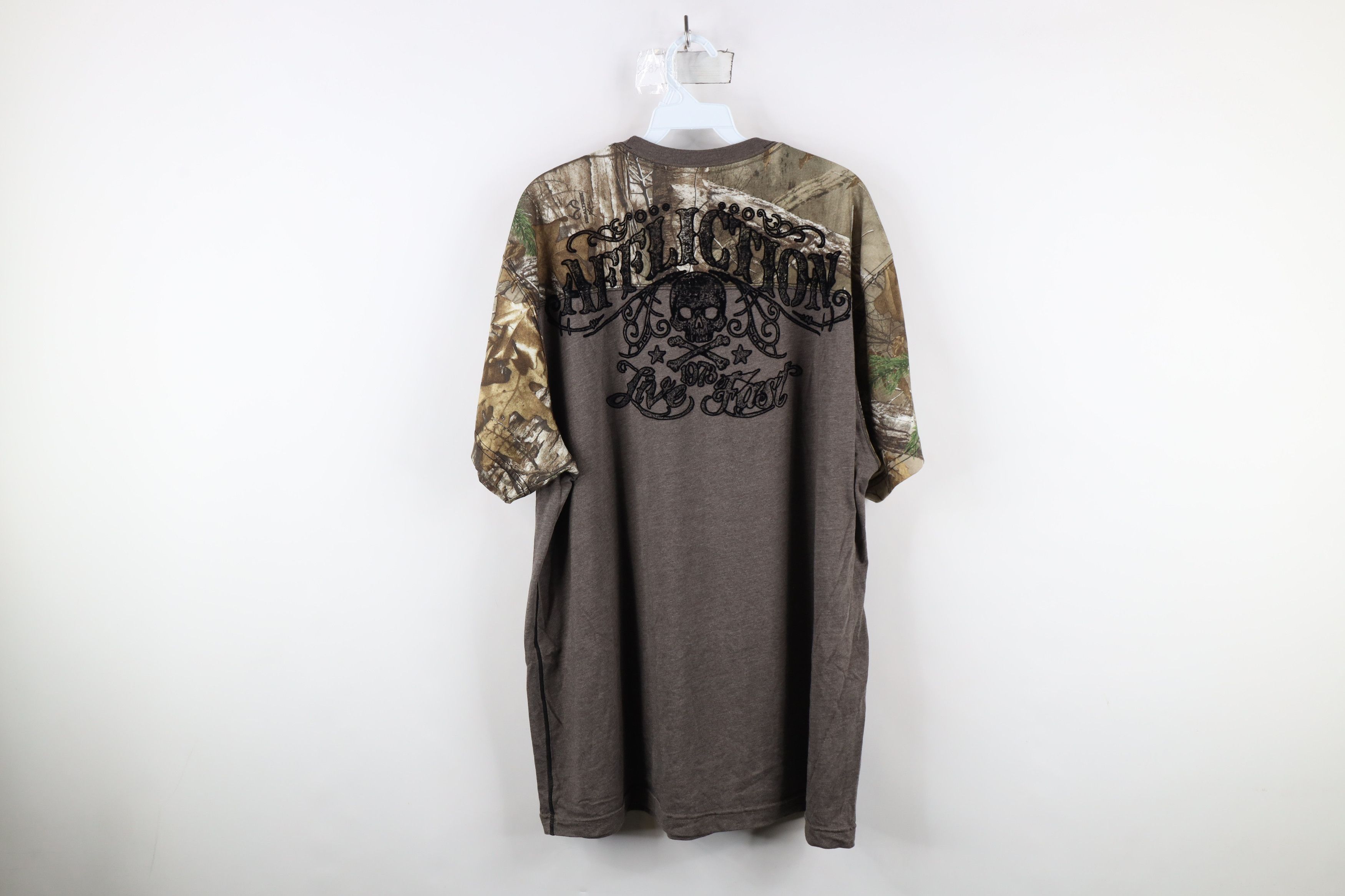 Affliction × Vintage Vintage Affliction Skull Tribal Camouflage UFC MMA T-Shirt Size US XXL / EU 58 / 5 - 9 Thumbnail
