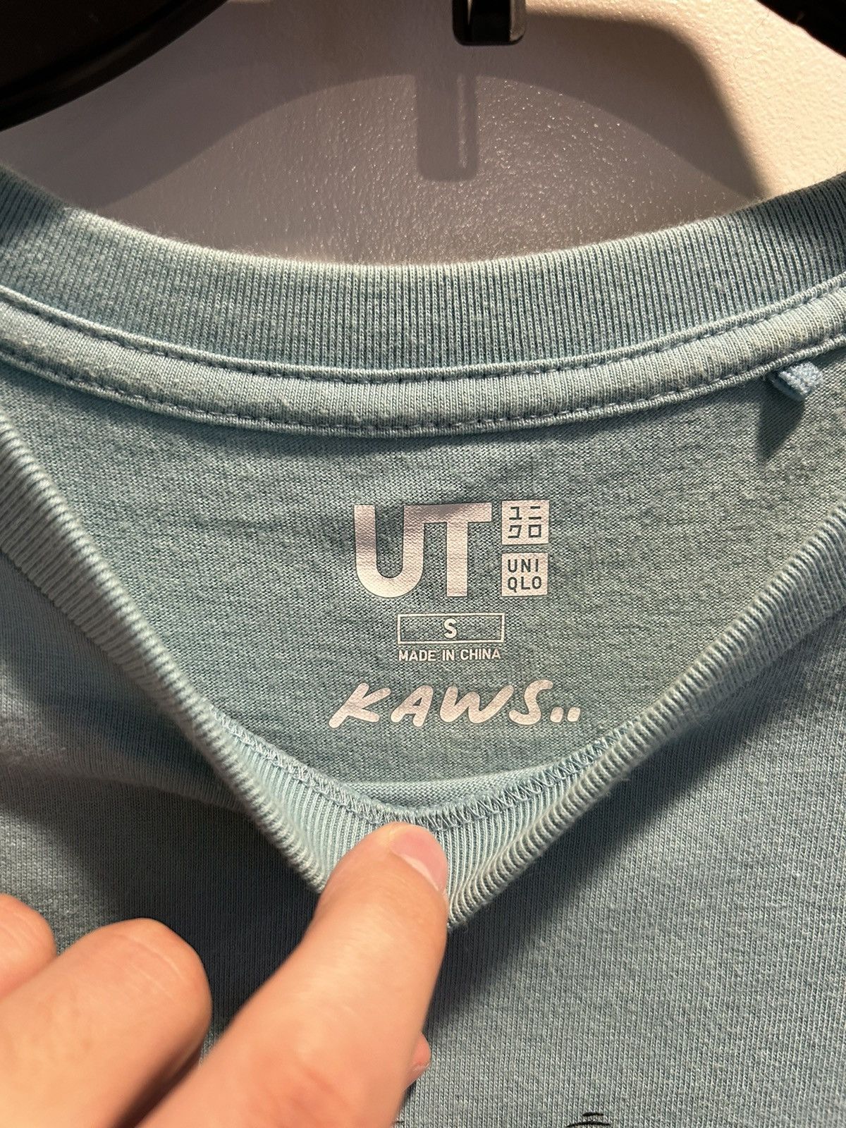 Kaws × Uniqlo Kaws x Uniqlo Size US S / EU 44-46 / 1 - 3 Thumbnail