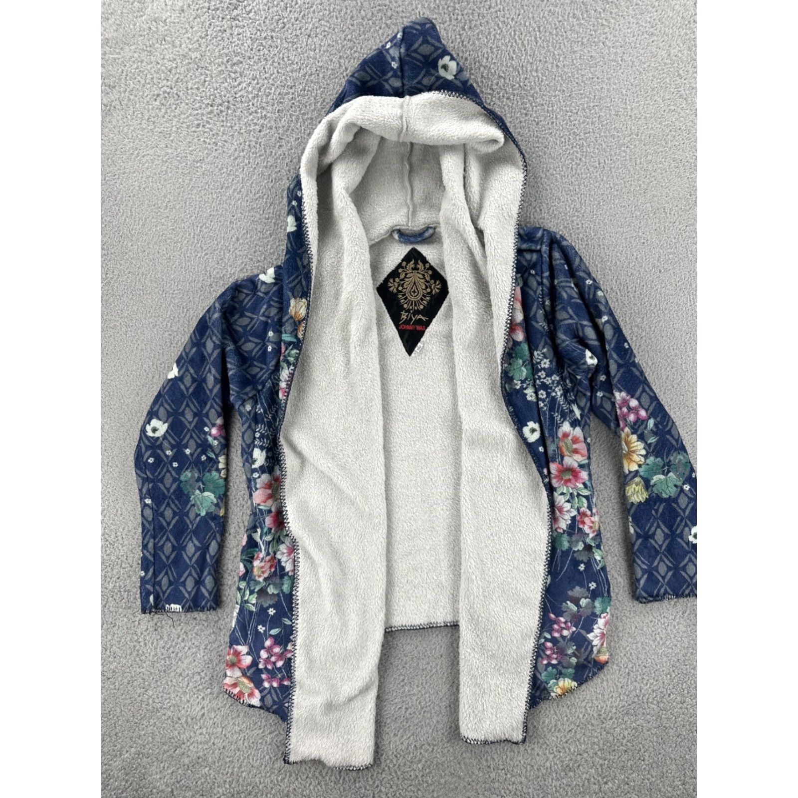 Johnny Was Johnny Was Womens Medium Blue Floral Biya Sherpa Fleece Jacket Pockets Jacket Kimono Floral Blue Pockets Womens M Size M / US 6-8 / IT 42-44 - 3 Thumbnail