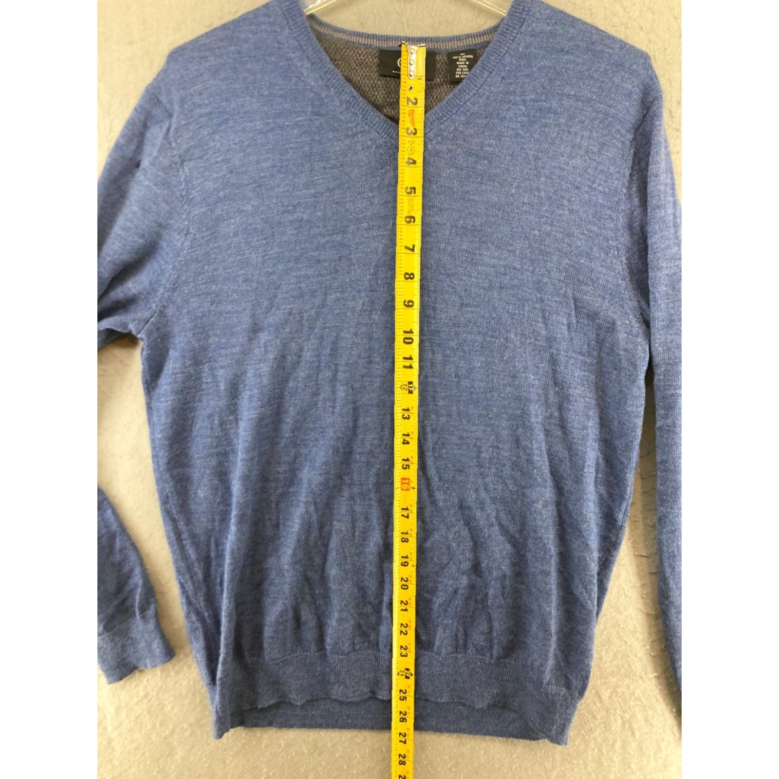 Calvin Klein Calvin Klein Mens Sweater V Neck Wool Blue Medium Knit Pullover Mens Fashion Classic 90s Theme? Size US M / EU 48-50 / 2 - 3 Thumbnail