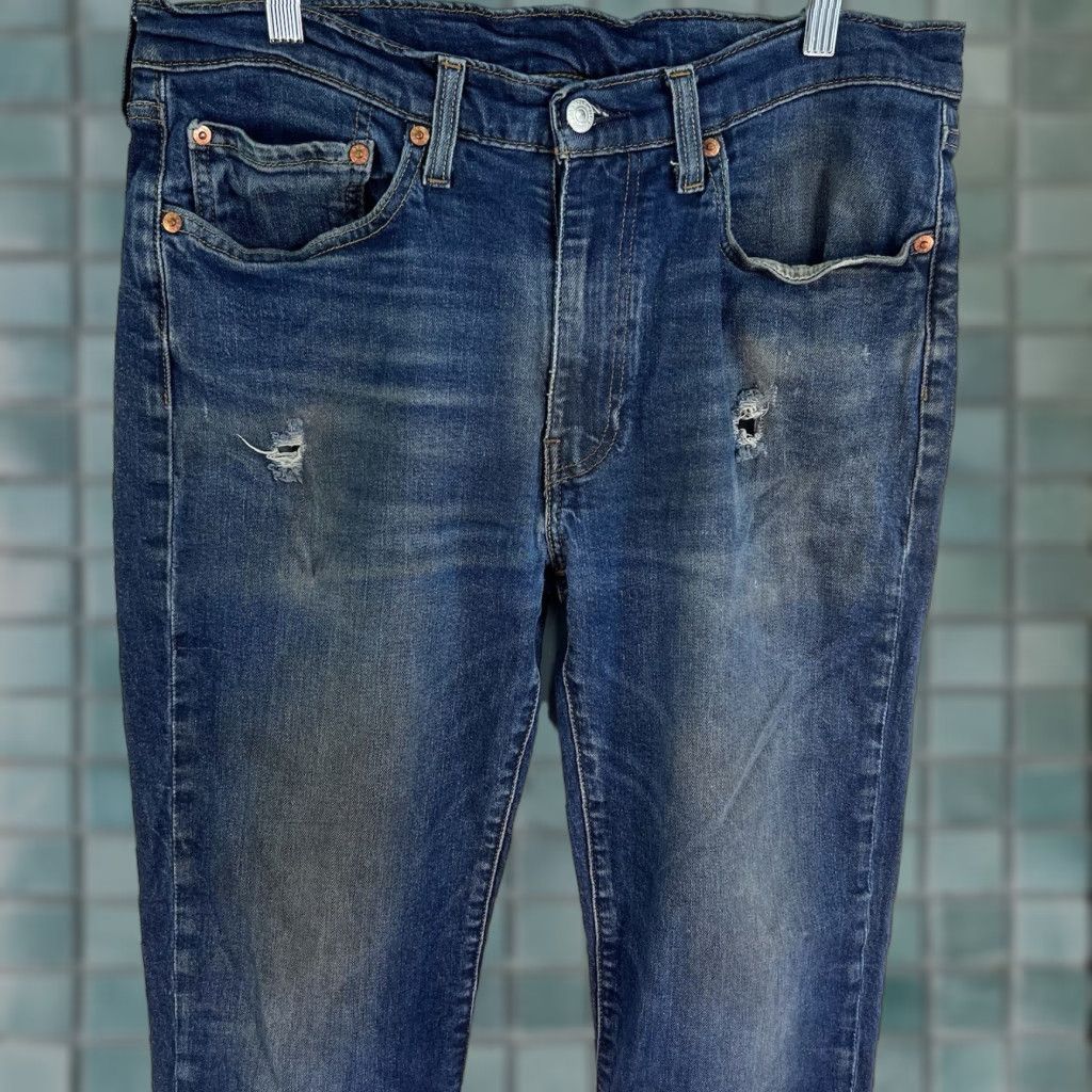 Levi's VINTAGE Levi's 514 Jeans Mens 34x32 Blue Straight Denim 5-Pocket 90s Retro USA Big E Distressed Mid Rise Regular Fit Jeans Size US 34 / EU 50 - 1 Thumbnail