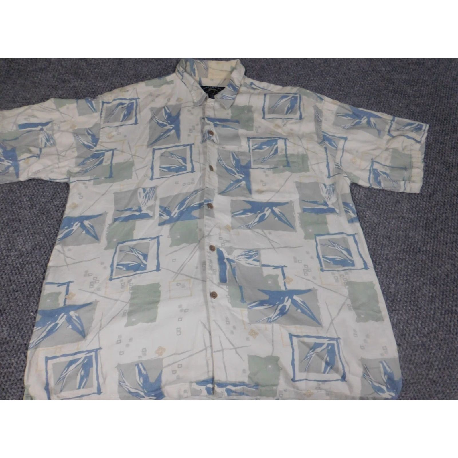 Vintage Newport Blue Mens Shirt L Button-Down Hawaiian Floral Beige Knit Cotton Polyester Blue Short Sleeve Regular Size US L / EU 52-54 / 3 - 3 Thumbnail