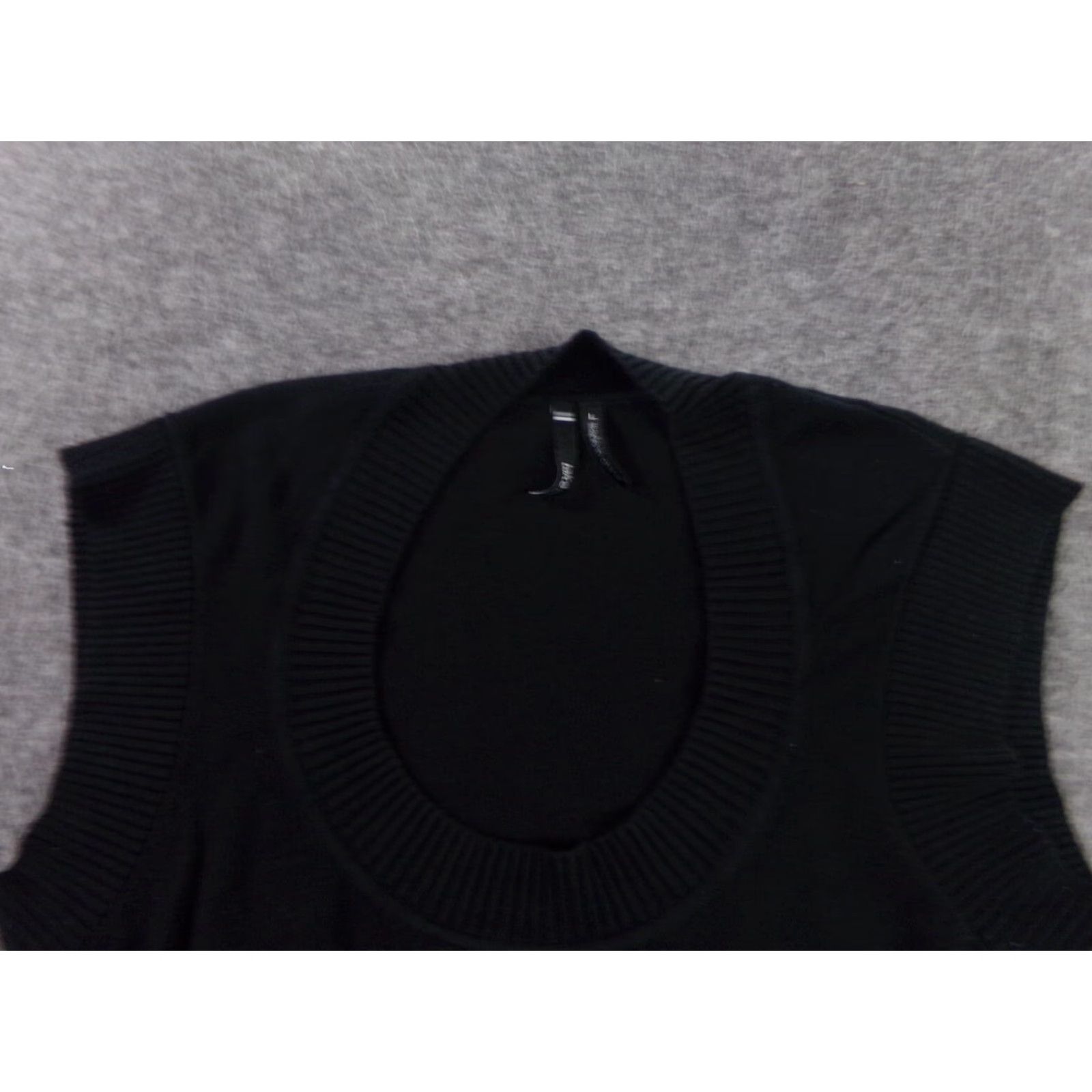 Vintage VINTAGE Takeout T-Shirt Women Large Black Casual Knit Everyday Scoop Neck Sleeveless Classic Preppy Size L / US 10 / IT 46 - 2 Thumbnail