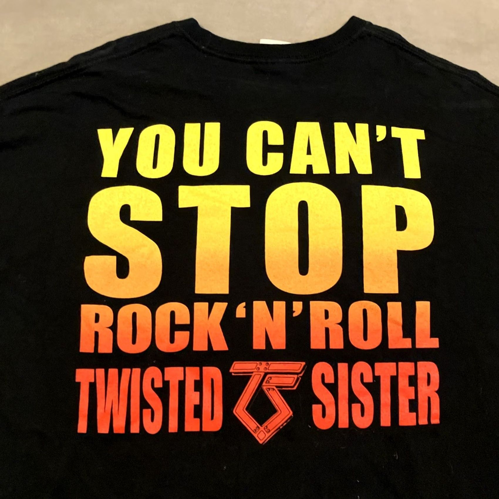 Gildan Twisted Sister You Can´t Stop Rock N´Roll Double Sided T-Shirt XXL Men WOW Size US XXL / EU 58 / 5 - 4 Thumbnail