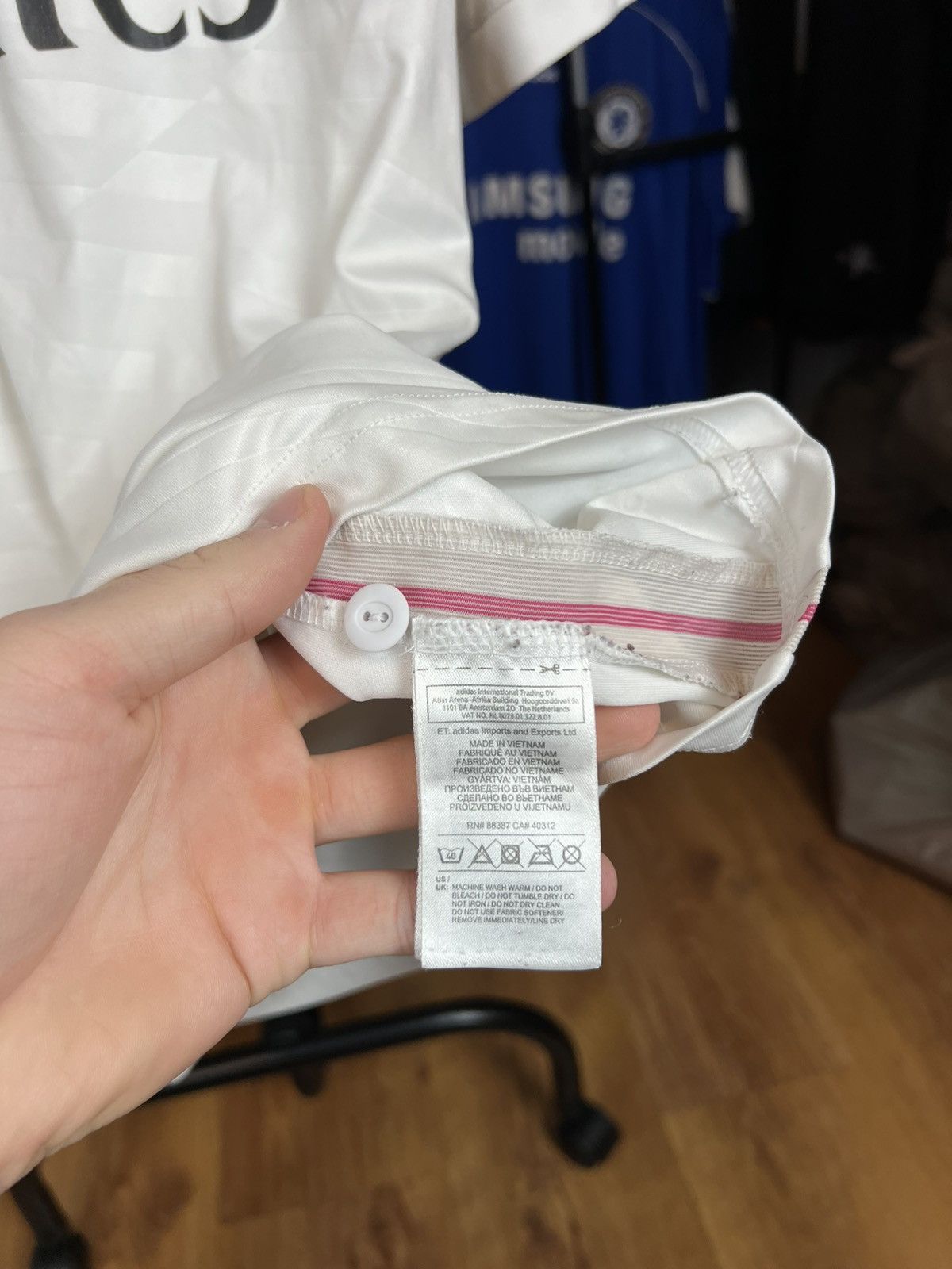 Adidas Soccer Jersey Adidas Real Madrid 2014/15 James Rodríguez #10 Size US M / EU 48-50 / 2 - 6 Thumbnail